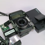 Nikon Digital Camera Coolpix 5000 5.1MP Flip Screen Black Tested Full Set