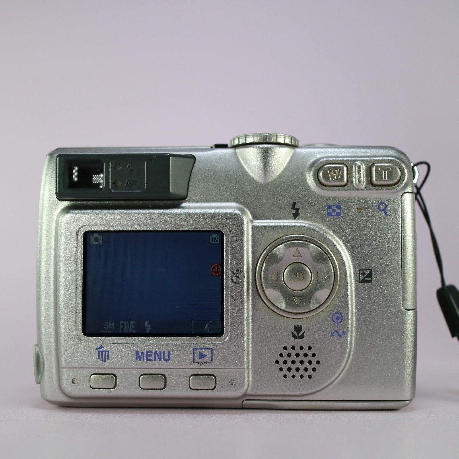 Nikon Digital Camera Coolpix 5200 5.1MP Silver Tested Full Working Set