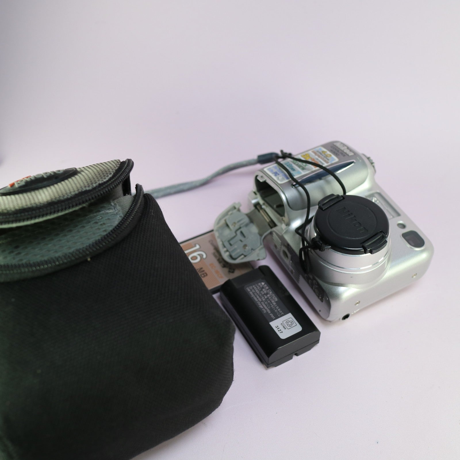 Nikon Digital Camera Coolpix 4300 4.0MP Silver Tested