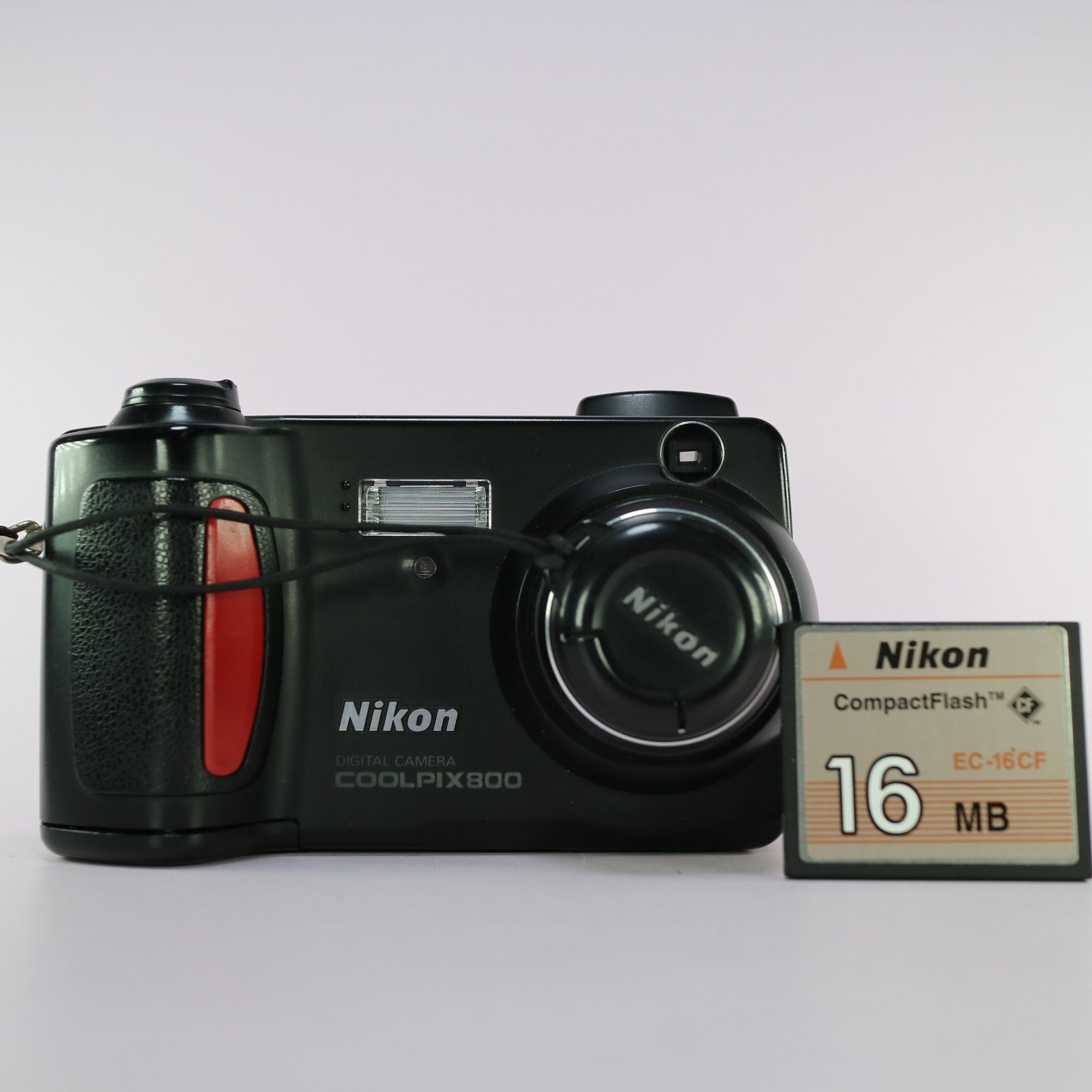 Nikon Digital Camera Coolpix 800 2.1MP Silver Tested
