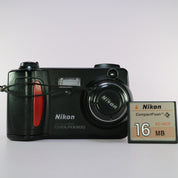 Nikon Digital Camera Coolpix 800 2.1MP Silver Tested