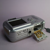 Olympus Digital Camera Camedia D-390 2.0MP Silver Tested