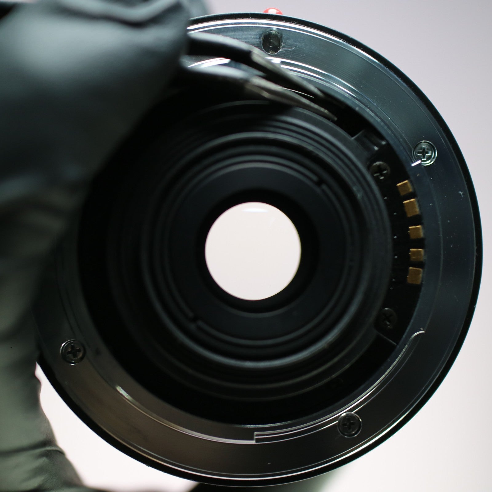 Minolta AF Zoom 35-105mm f/3.5-4.5 Lens Minolta / Sony Mount With Lens Hood