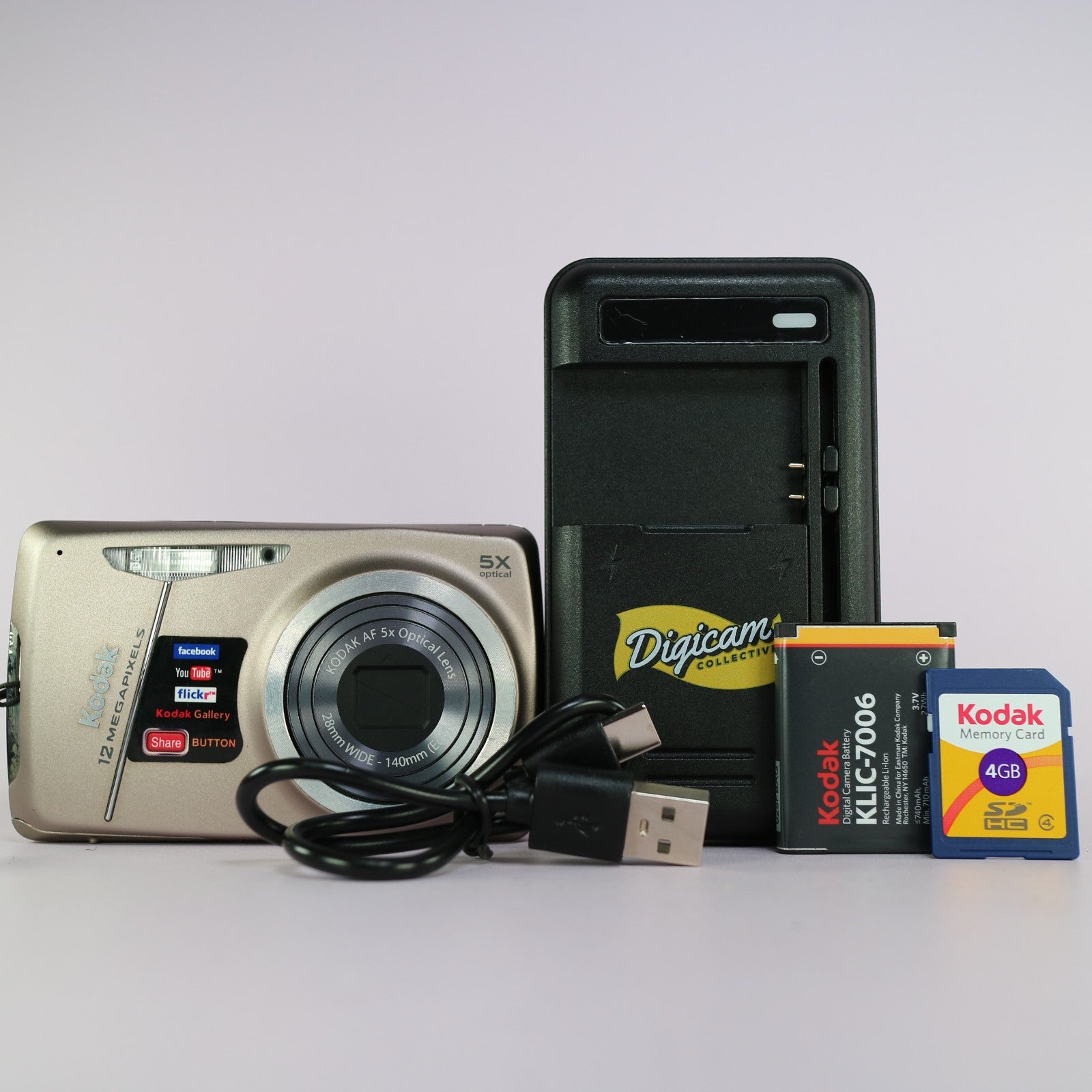 Kodak Digital Camera EasyShare M550 12.0MP Silver Tested Full Working Set