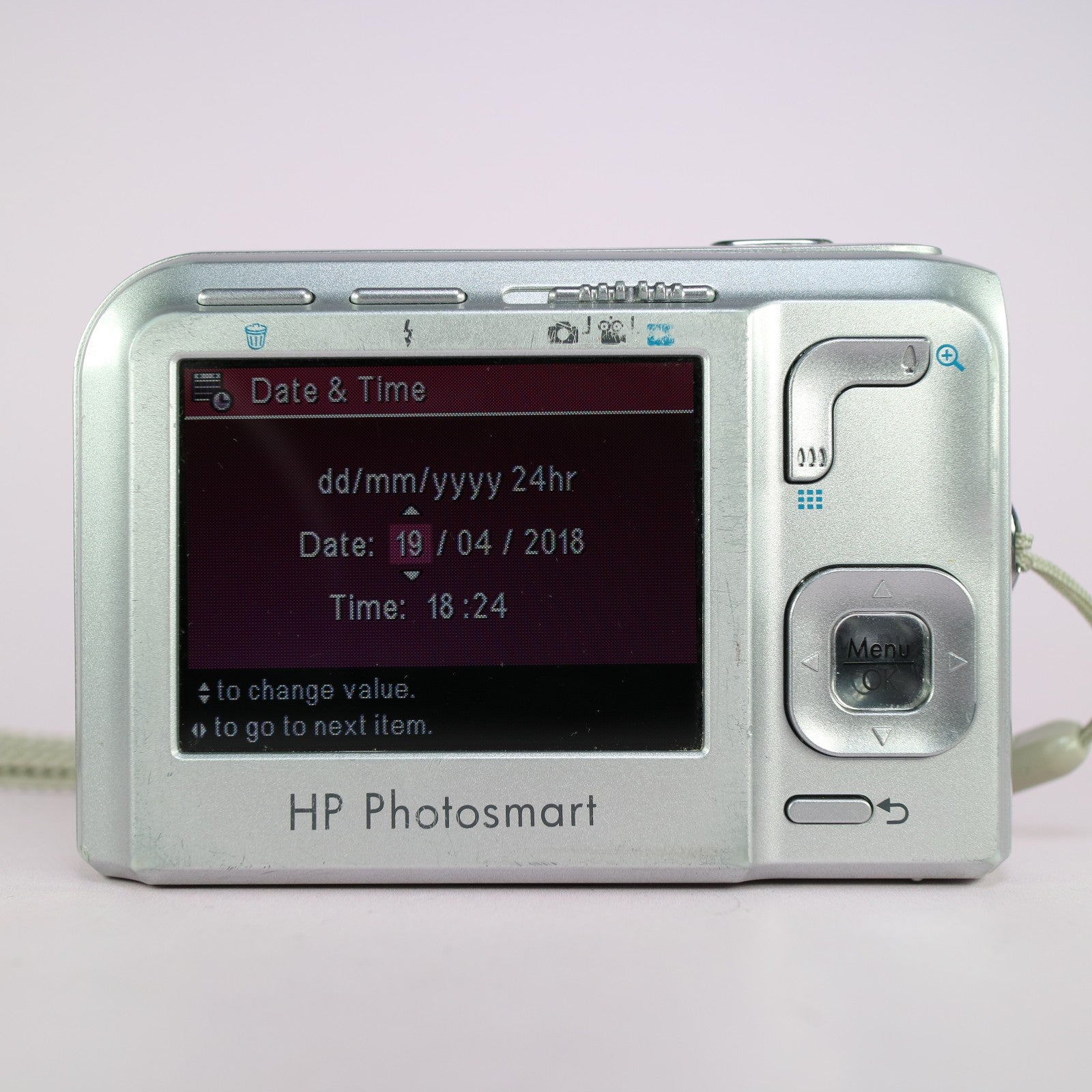 HP Photosmart M447 5.0MP Compact Digital Camera Silver Tested