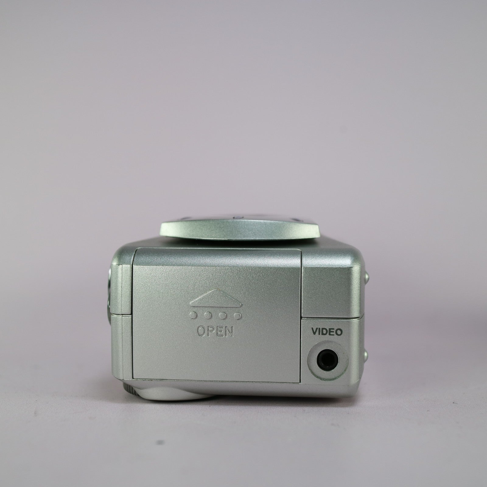 Traveler Digital Camera DC3000 3.3MP Silver Tested