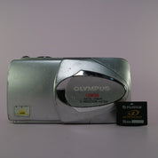 Olympus Digital Camera Camedia C-460 Zoom Del Sol 4.0MP Silver Tested W/ xD Card