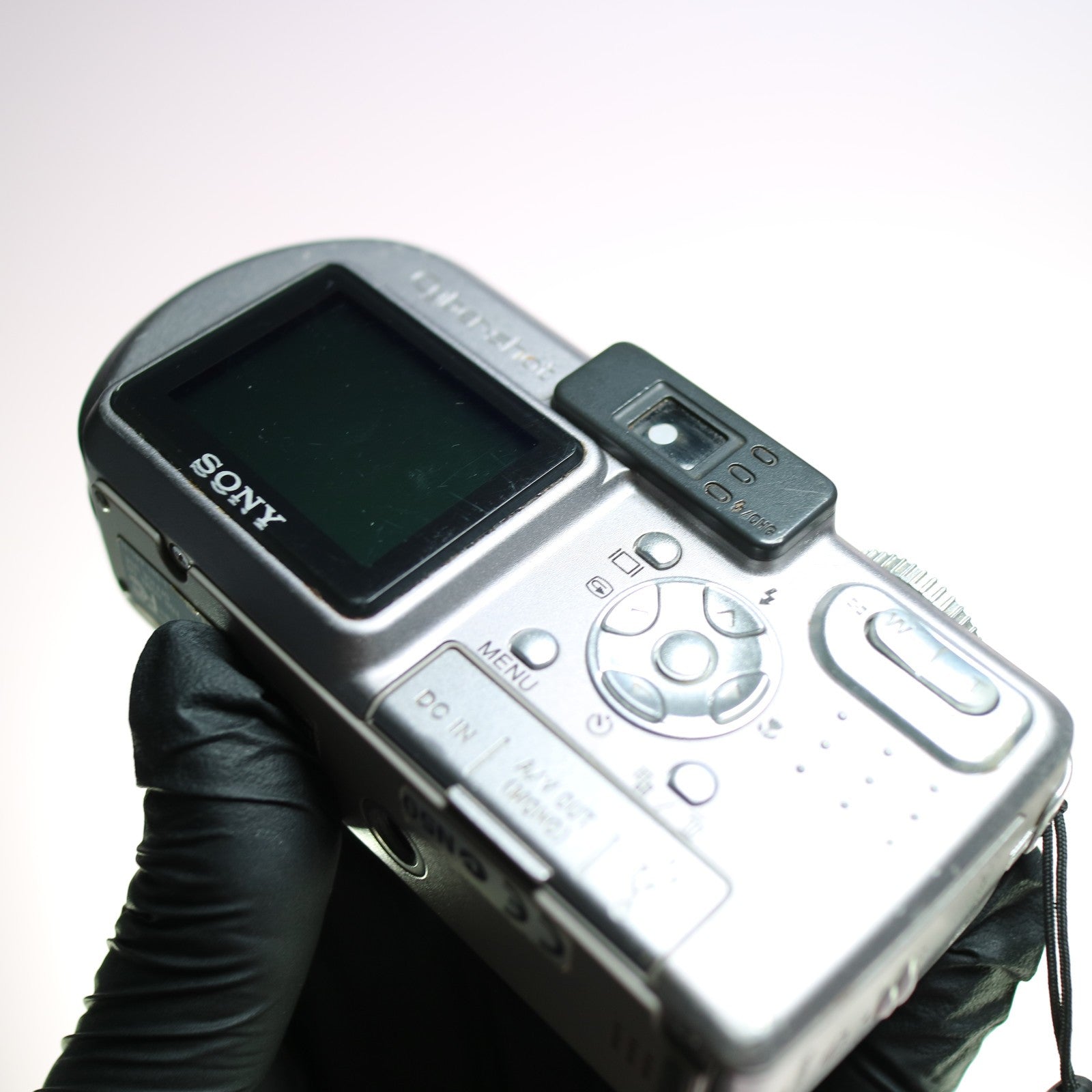 Sony Digital Camera Cybershot DSC-P10 5.0MP Silver Tested