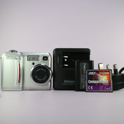 Nikon Digital Camera Coolpix 775 2.1MP Silver Tested