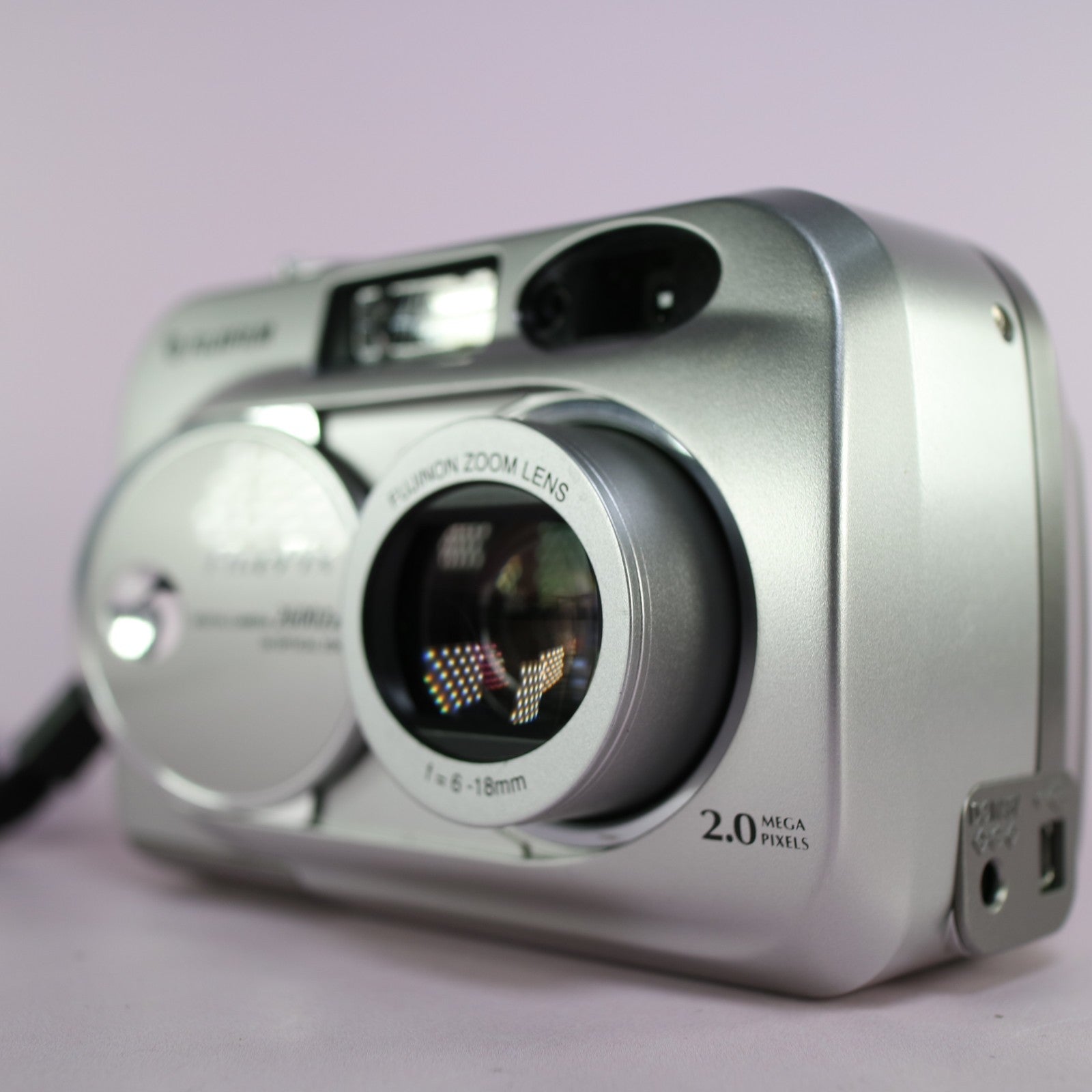 Fujifilm Digital Camera FinePix 2600 Zoom 2.0MP Silver Tested