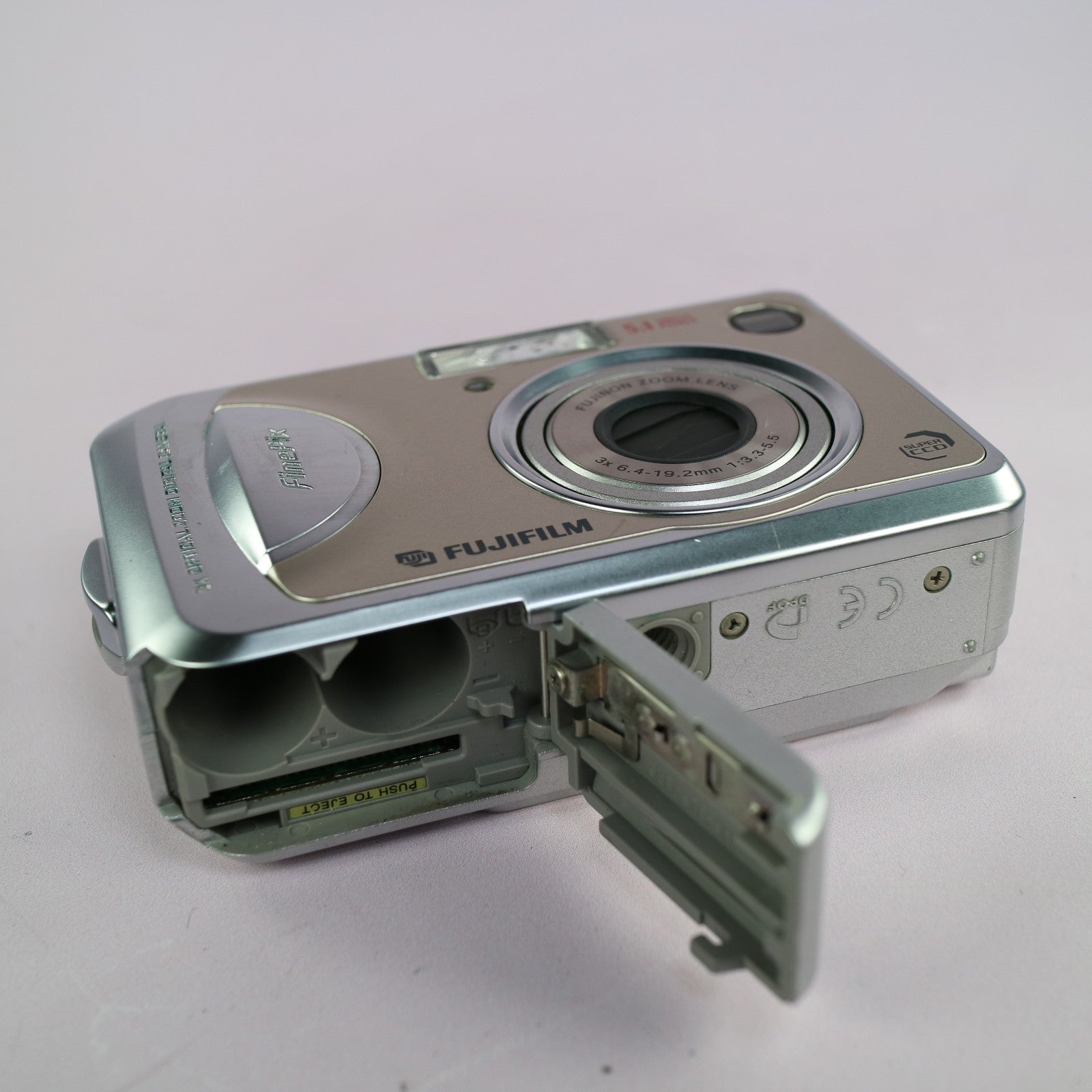 Fujifilm Digital Camera FinePix A510 5.1MP Silver Tested