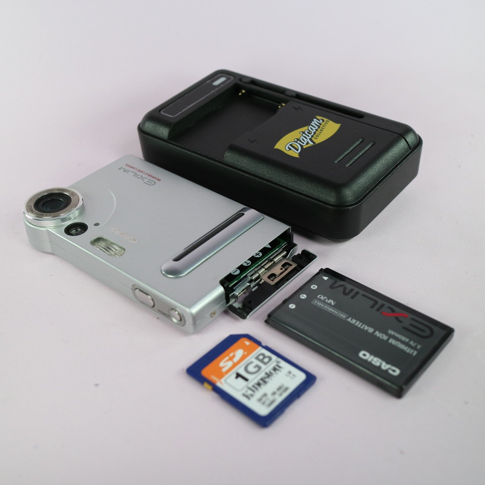 Casio Digital Camera Exilim EX-S2 2.0MP Silver Tested Full Working Set