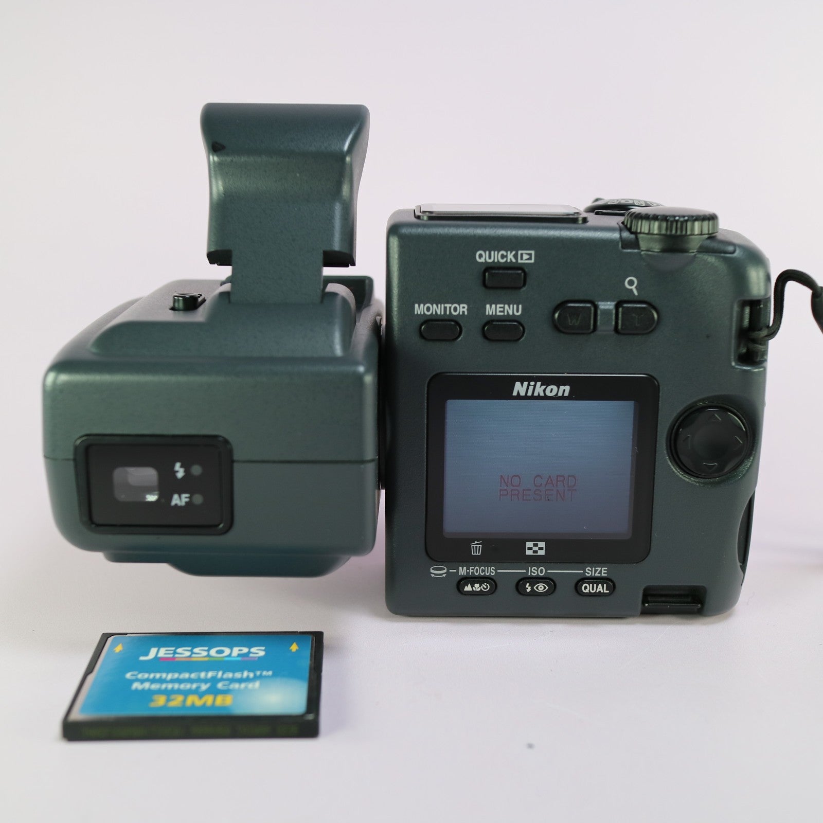 Nikon Digital Camera Coolpix 995 3.2MP Black Tested
