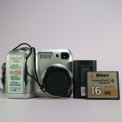 Nikon Digital Camera Coolpix 4300 4.0MP Silver Tested