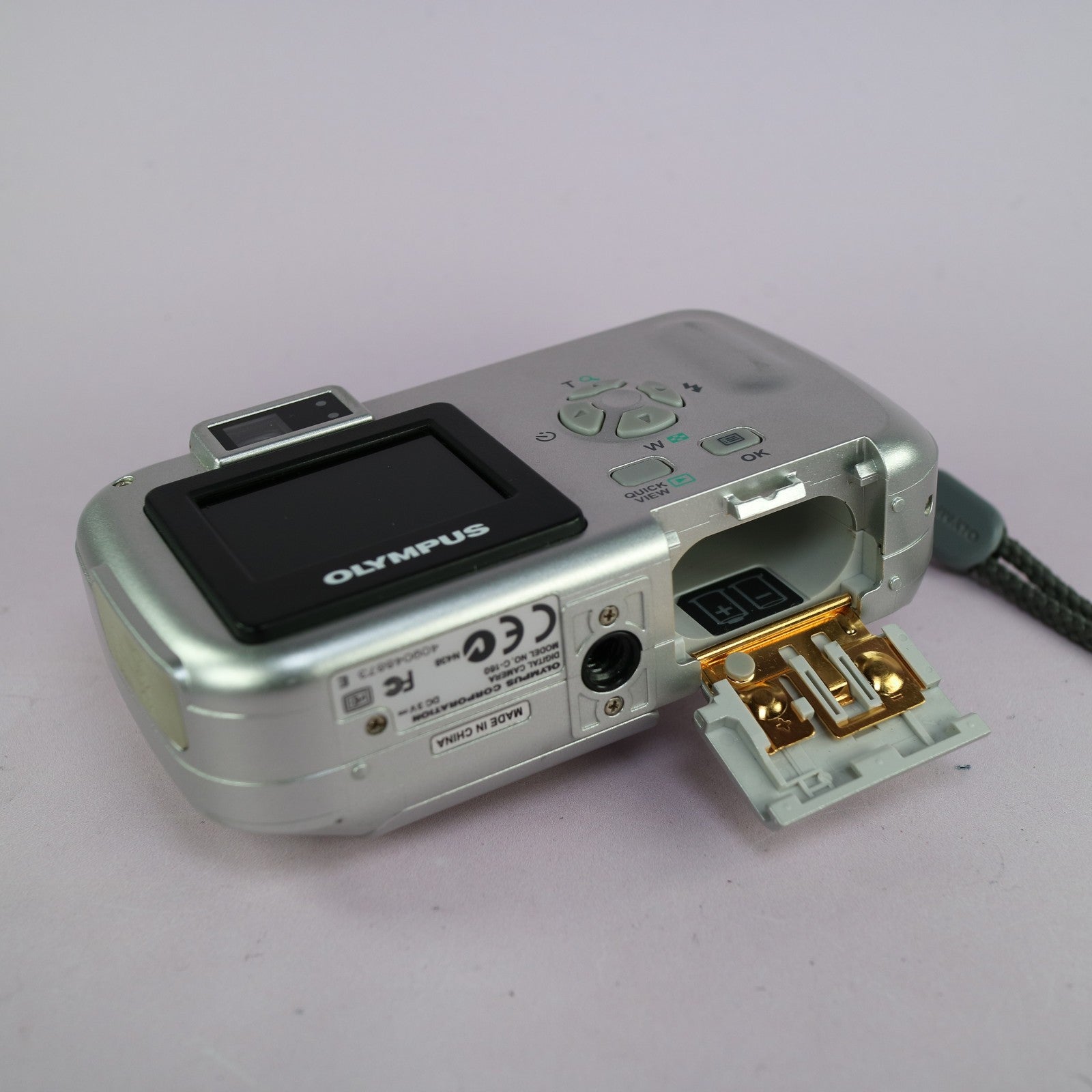 Olympus Camedia C-160 Zoom 2.0MP Compact Digital Camera Silver Tested
