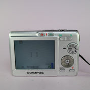 Olympus Digital Camera FE-190 6.0MP Silver Tested Full Working Set