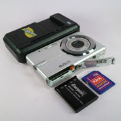Kodak Digital Camera EasyShare M883 8.0MP Silver Tested Full Working Set