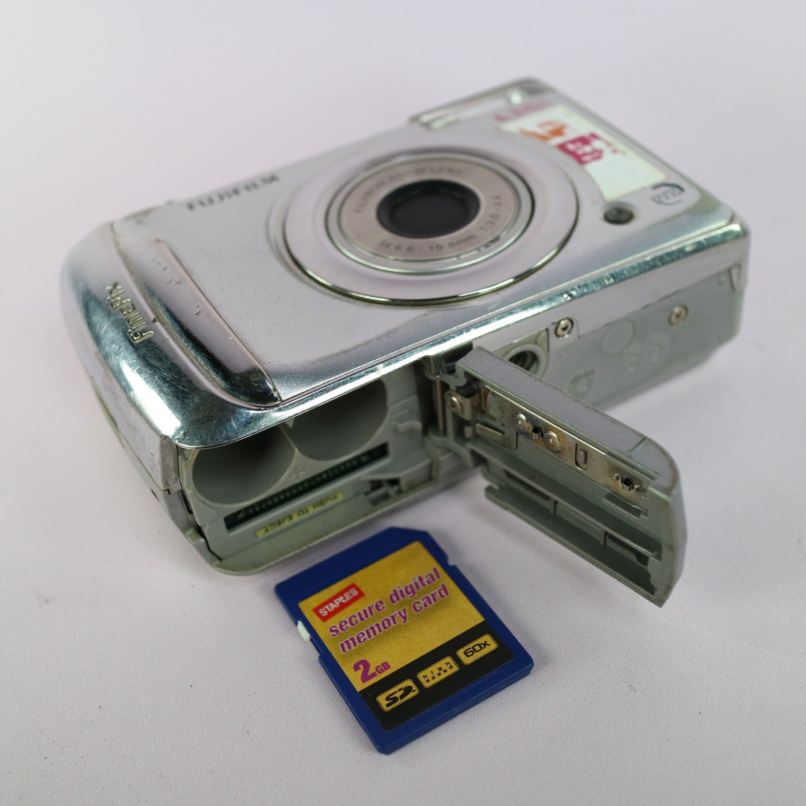 Fujifilm Digital Camera FinePix A610 6.3MP Silver Tested