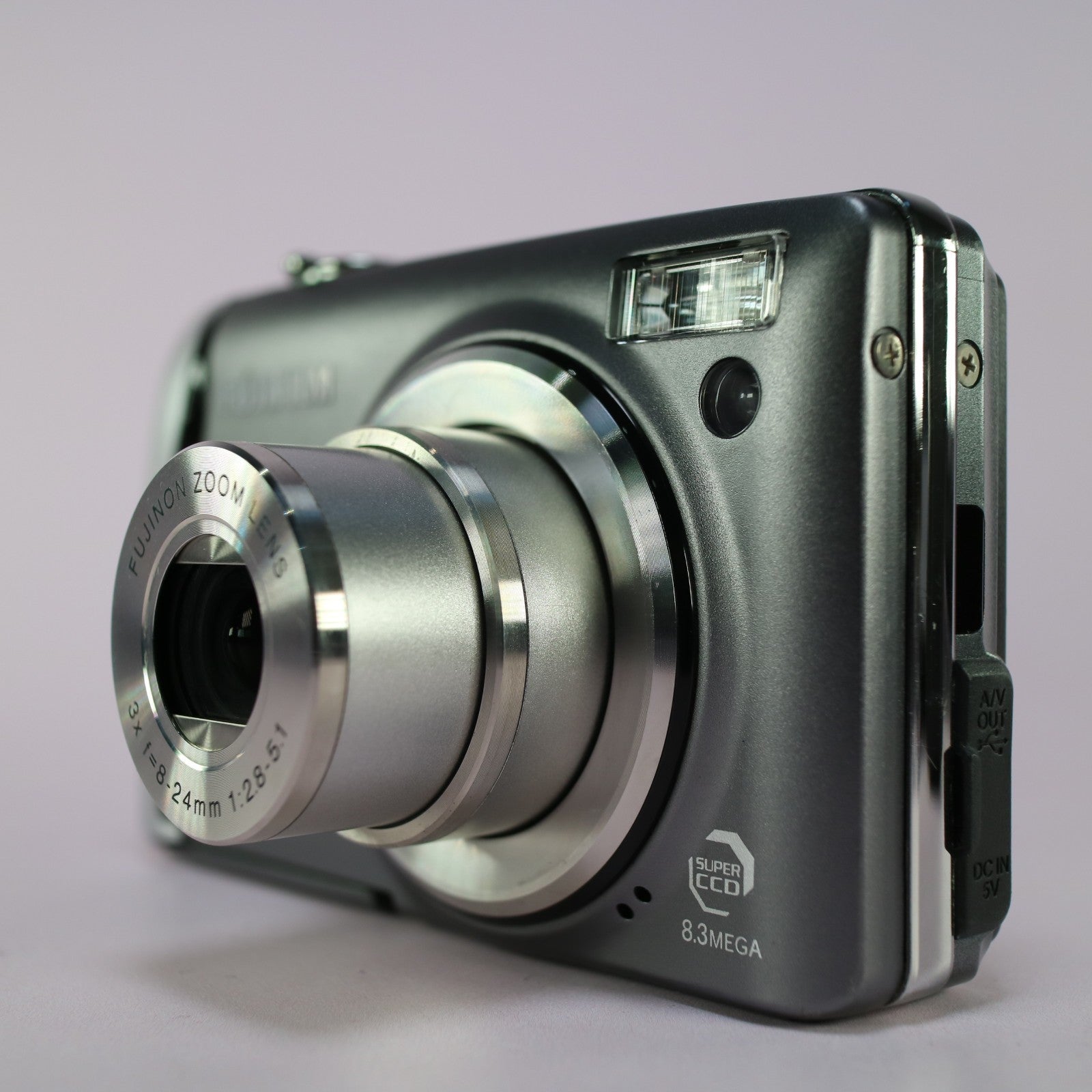 Fujifilm Digital Camera FinePix F40fd 8.3MP Silver Tested Full Working Set
