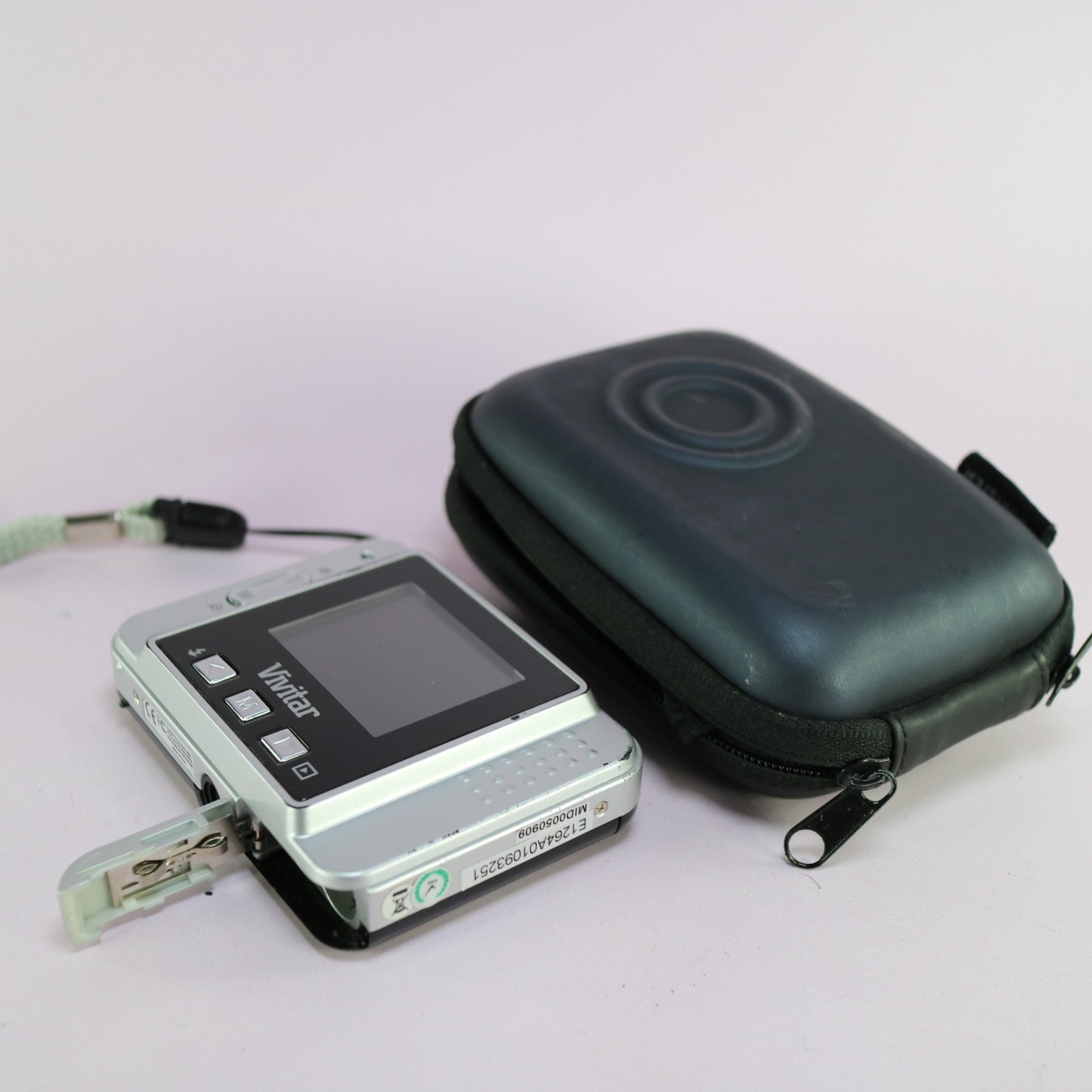 Vivitar Digital Camera Vivicam 5018 5.1MP Black Tested