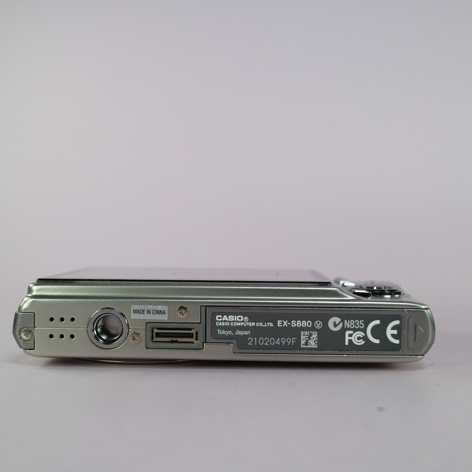 Casio Digital Camera Exilim EX-S880 8.1MP Silver Tested Full Working Set