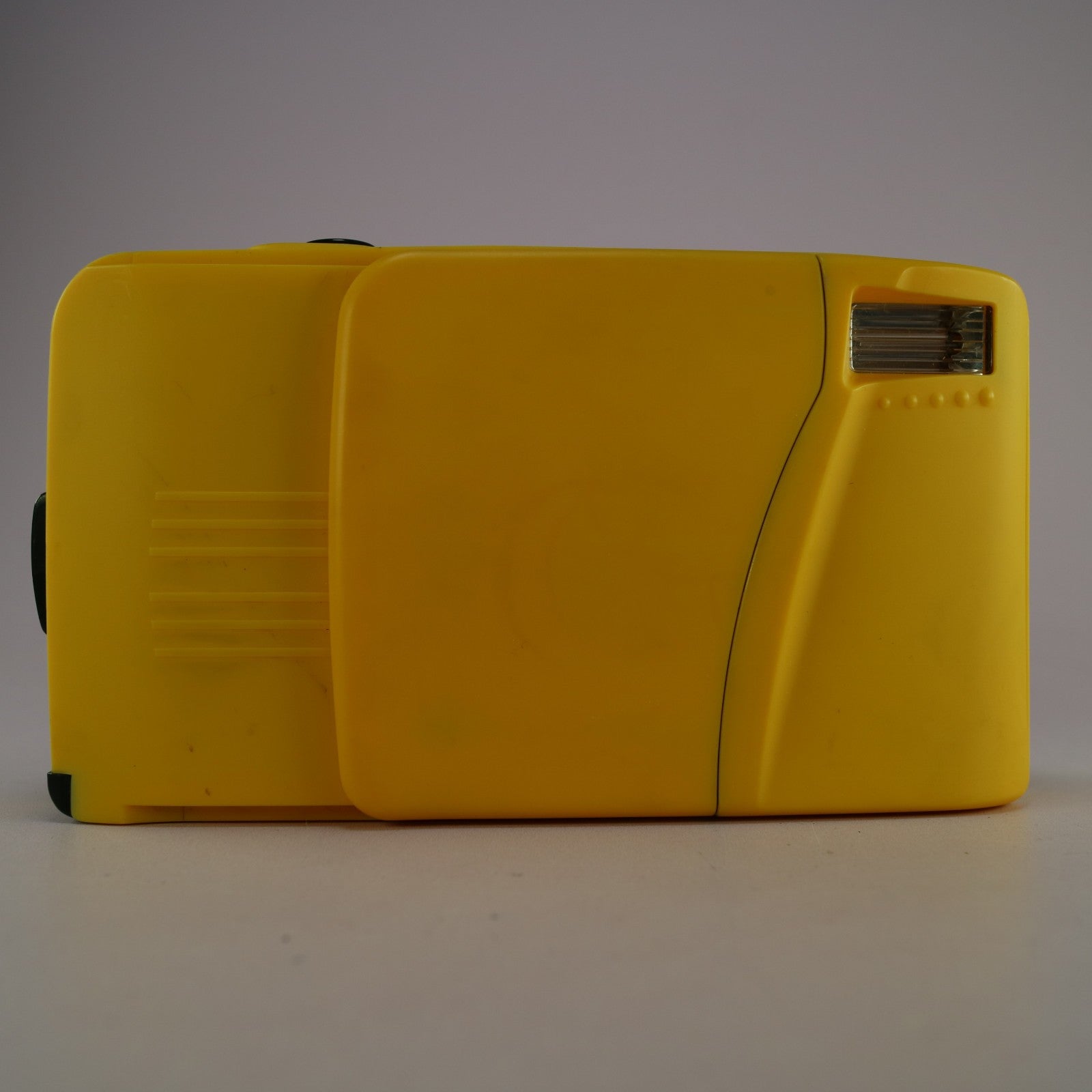 Vivitar Amphibia 35mm Film Point & Shoot Camera Yellow Tested w/ Underwater Case