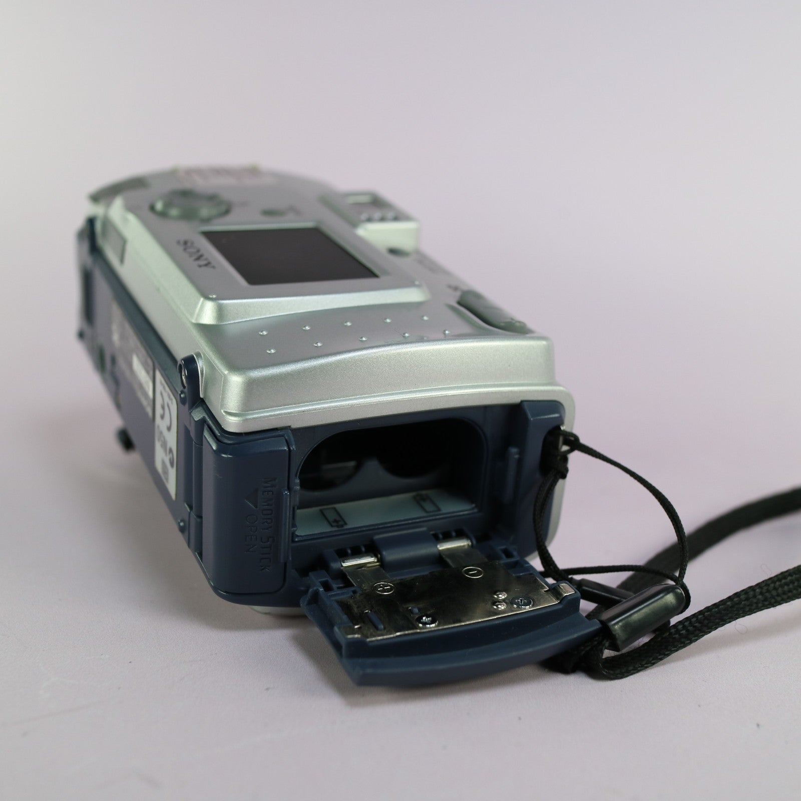 Sony Digital Camera Cybershot DSC-P50 2.1MP Silver Tested