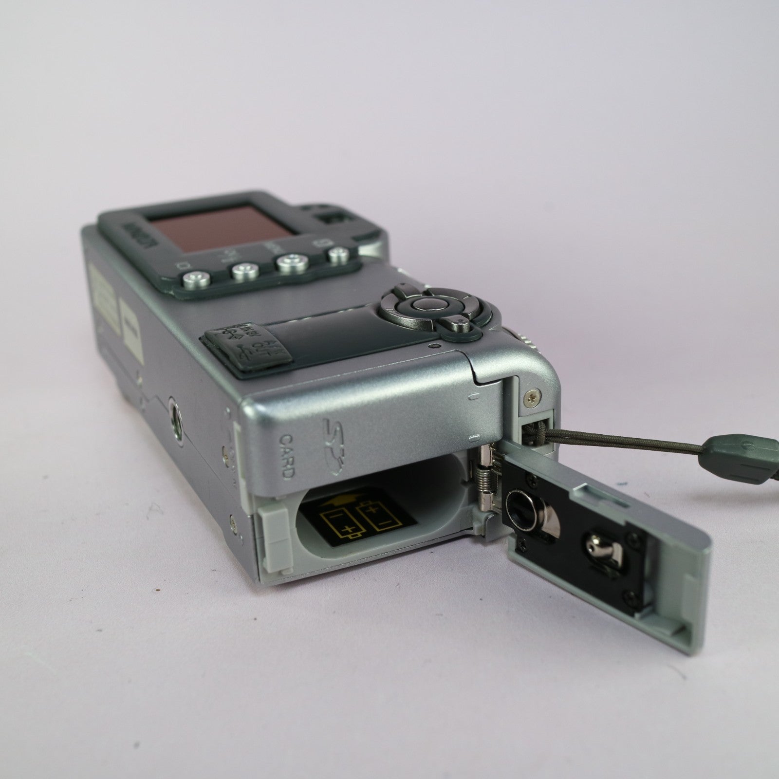 Minolta Dimage F300 5.0MP Compact Digital Camera Silver Tested