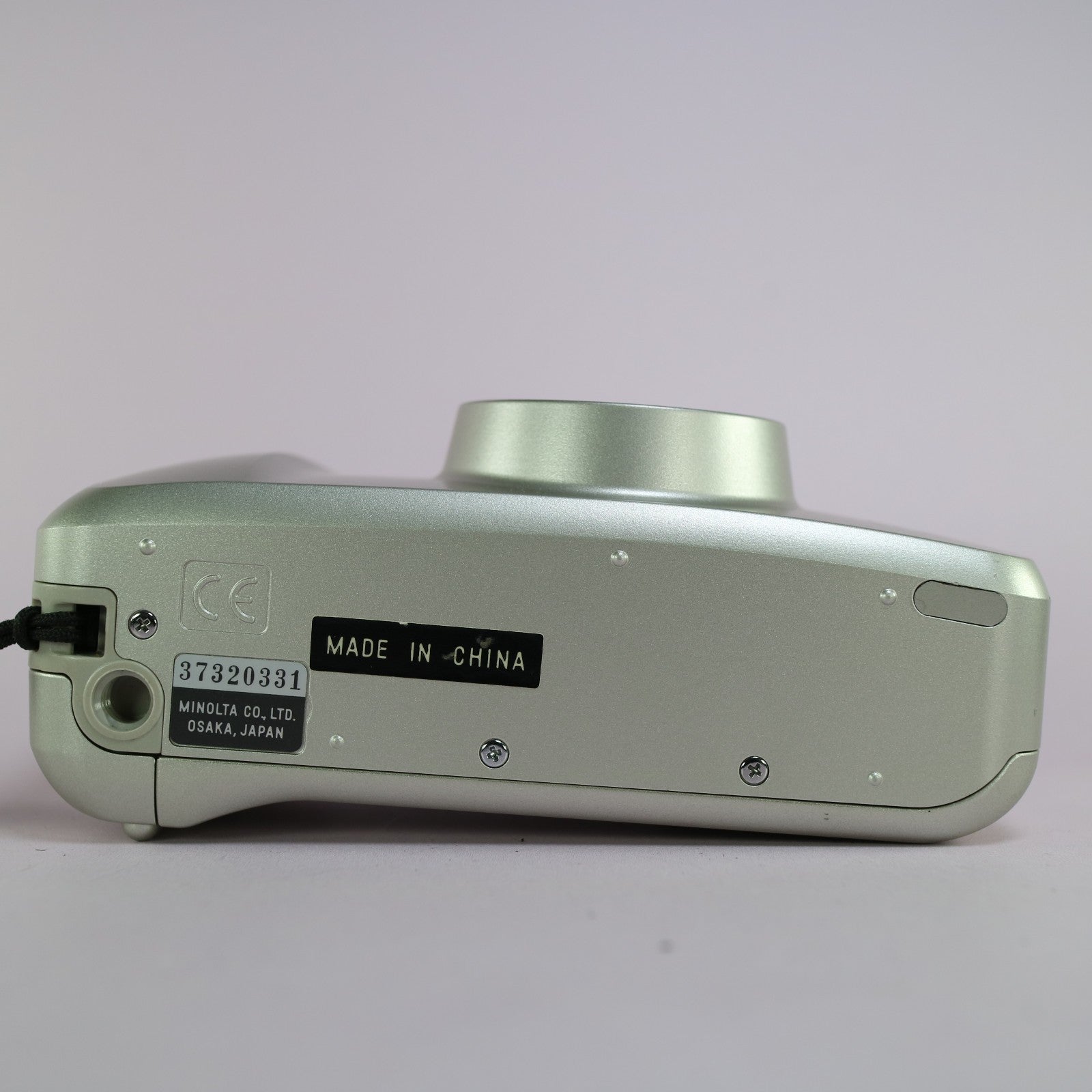 Minolta 110 Zoom 35mm Film Point and Shoot Camera Silver Tested