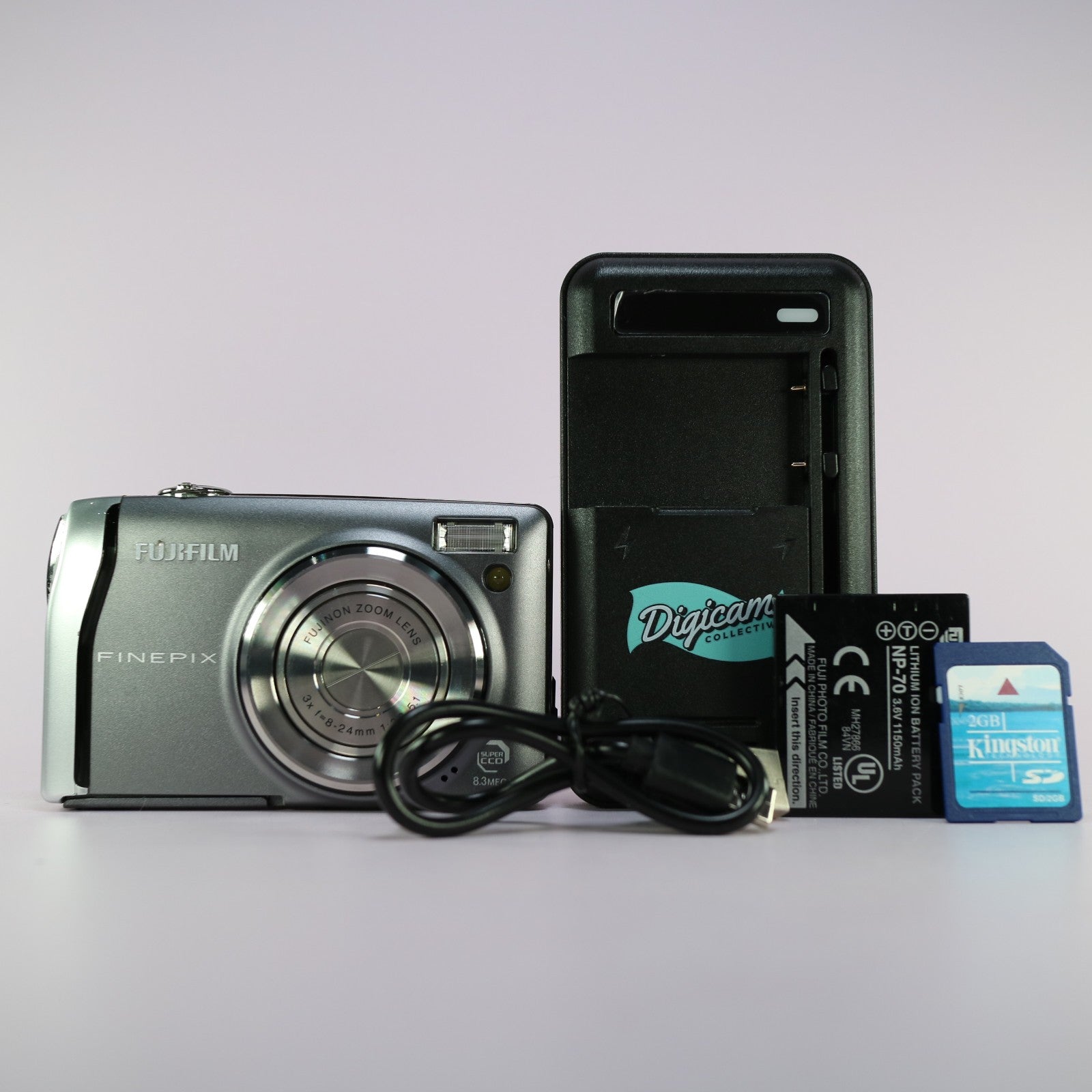 Fujifilm Digital Camera FinePix F40fd 8.3MP Silver Tested Full Working Set