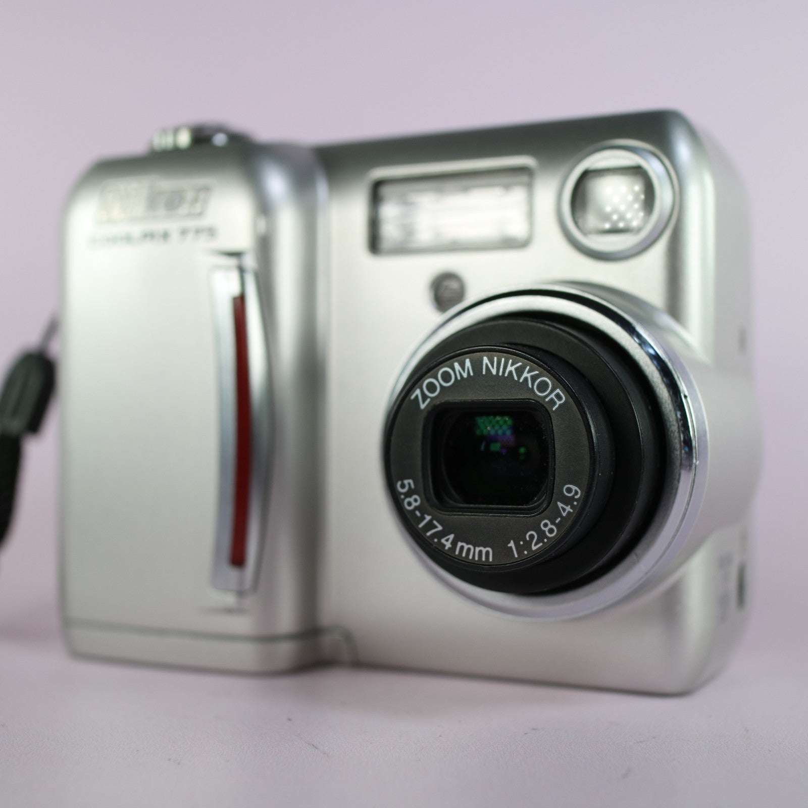 Nikon Digital Camera Coolpix 775 2.1MP Silver Tested