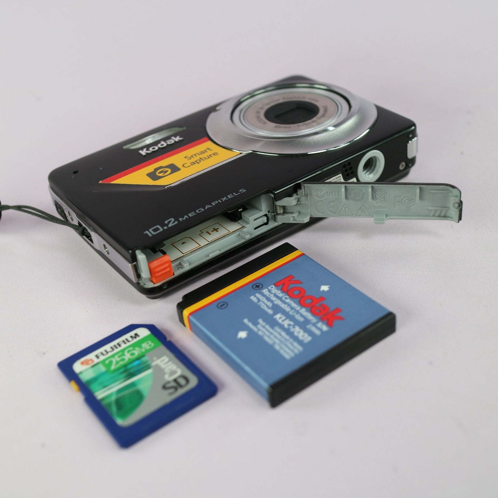 Kodak Digital Camera EasyShare M340 10.2MP Black Tested Full Working Set