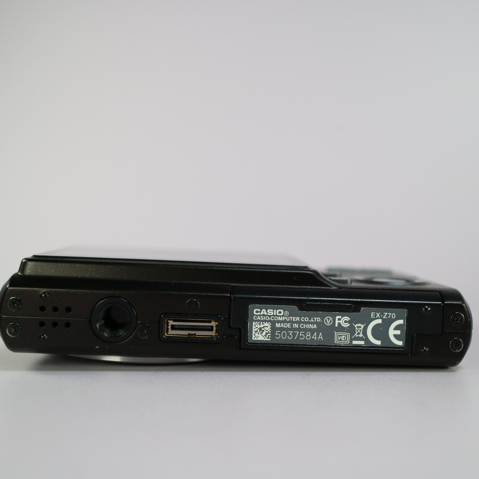 Casio Digital Camera Exilim EX-Z70 7.2MP Black Tested With Full Working Set