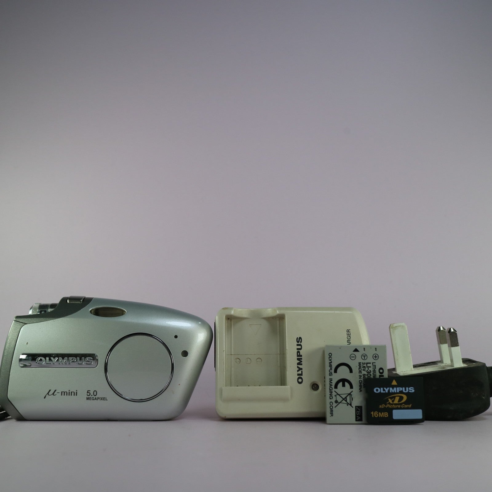 Olympus Digital Camera Mju Mini 5.0MP Silver Tested Full Working Set