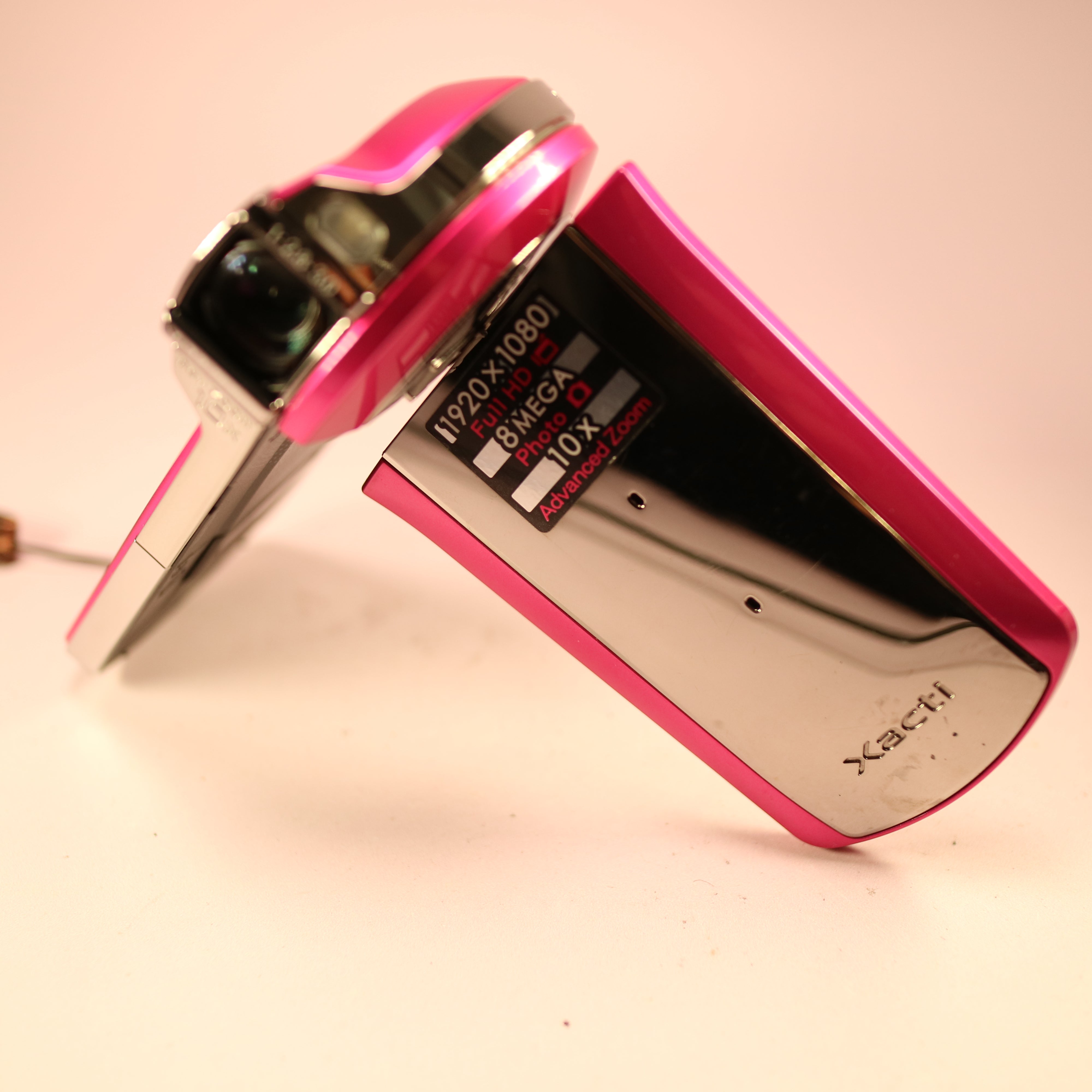 Sanyo Xacti VPC-CS1 HD 8.0MP CMOS FHD Handheld Digital Camcorder