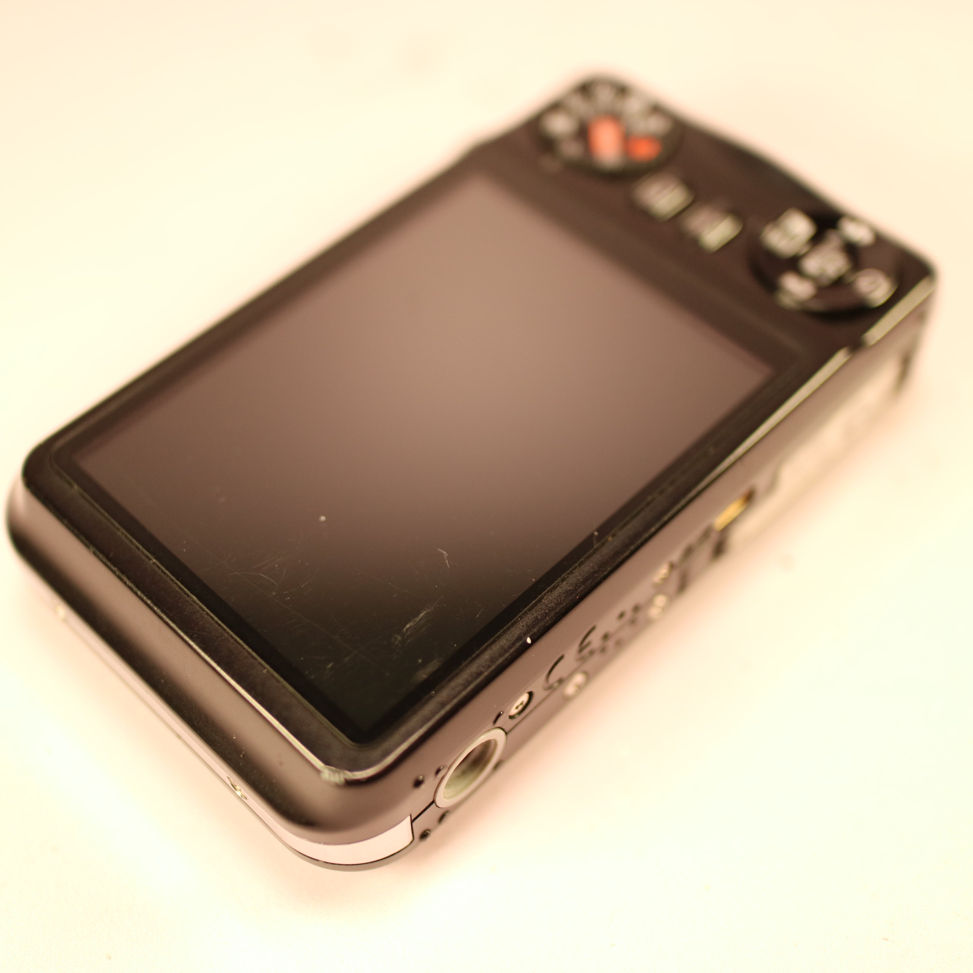 Fujifilm FinePix JV110 12.0MP CCD Compact Digital Camera