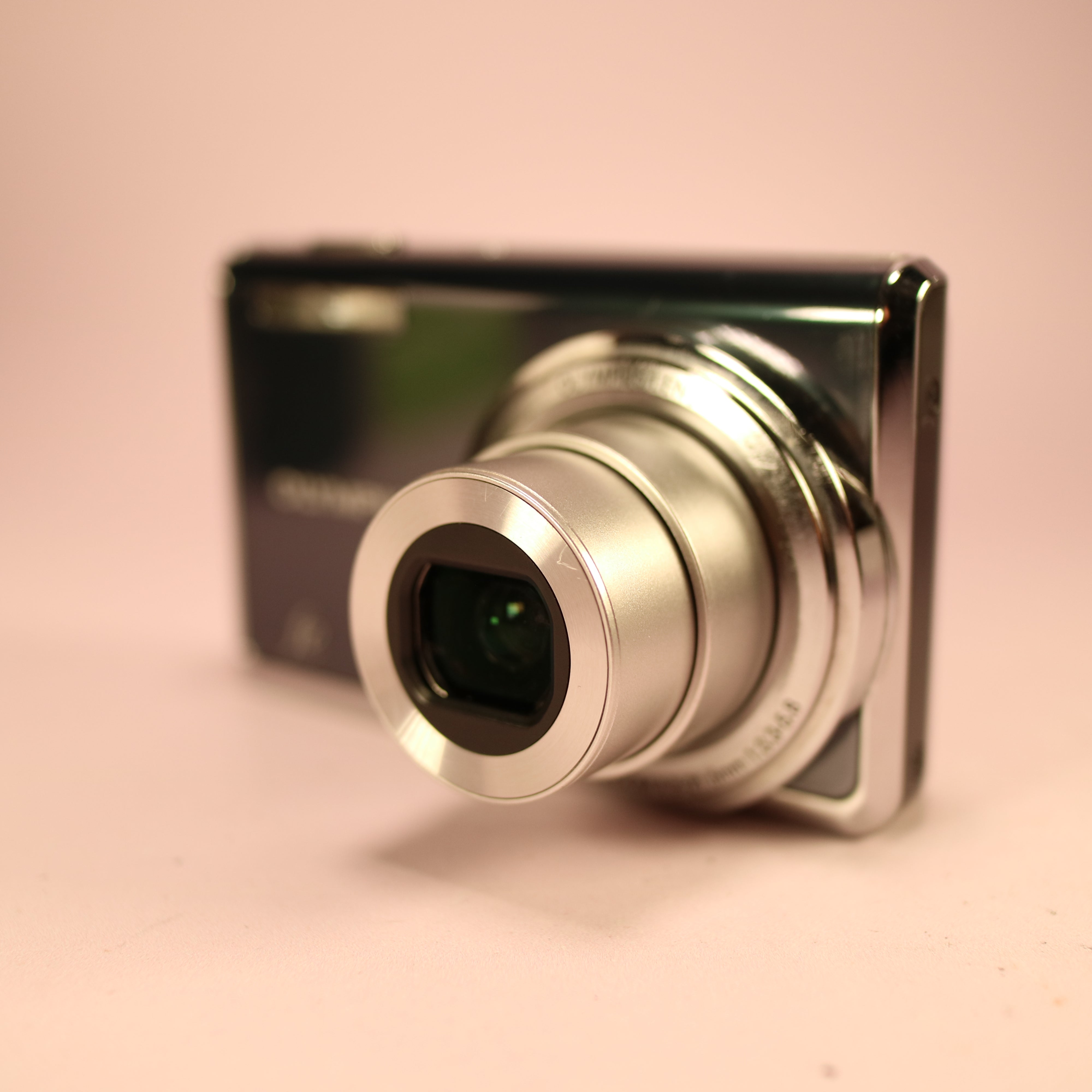 Olympus FE-5020 12.0MP CCD Compact Digital Camera