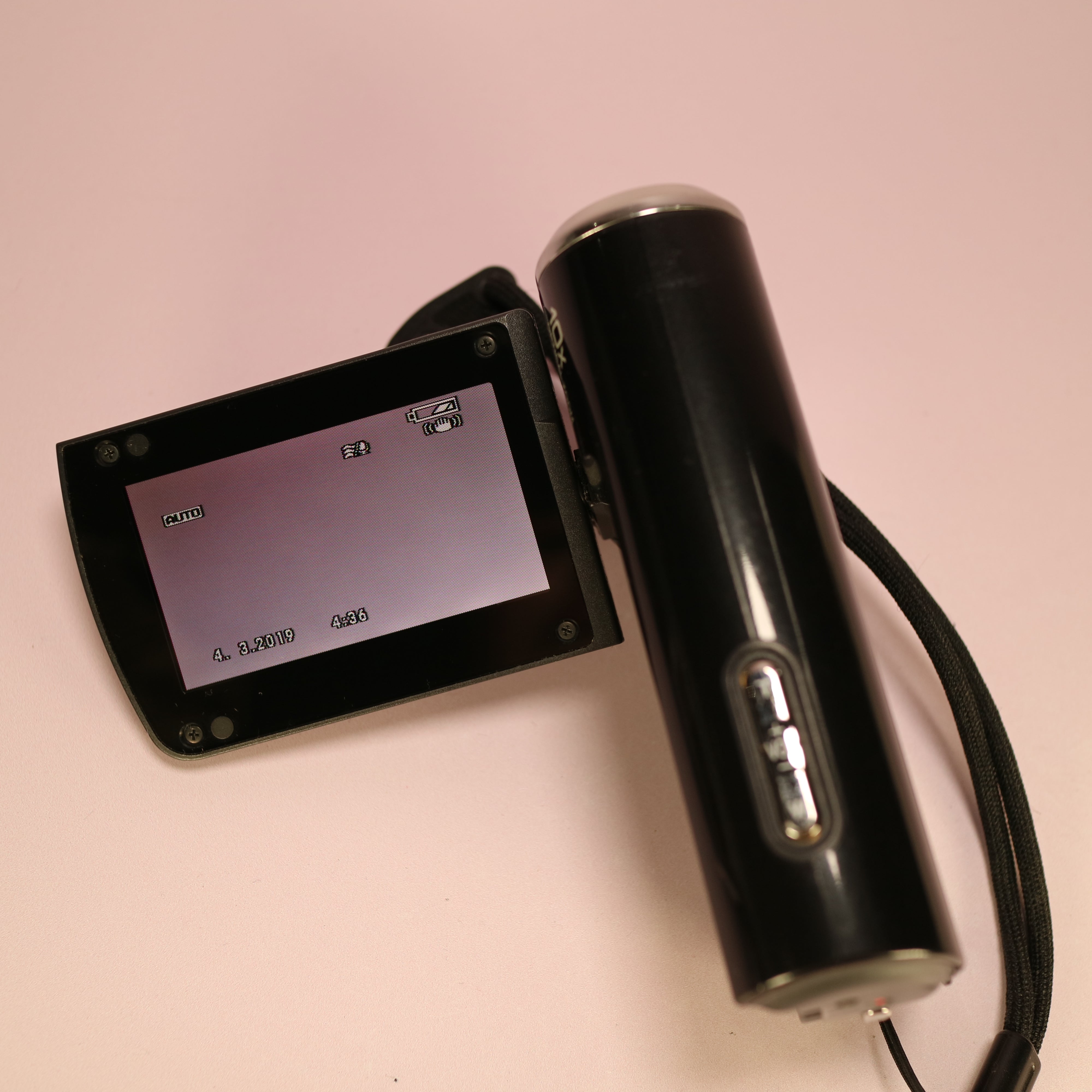 Panasonic SDR-S10 HD CMOS Handheld Digital Camcorder