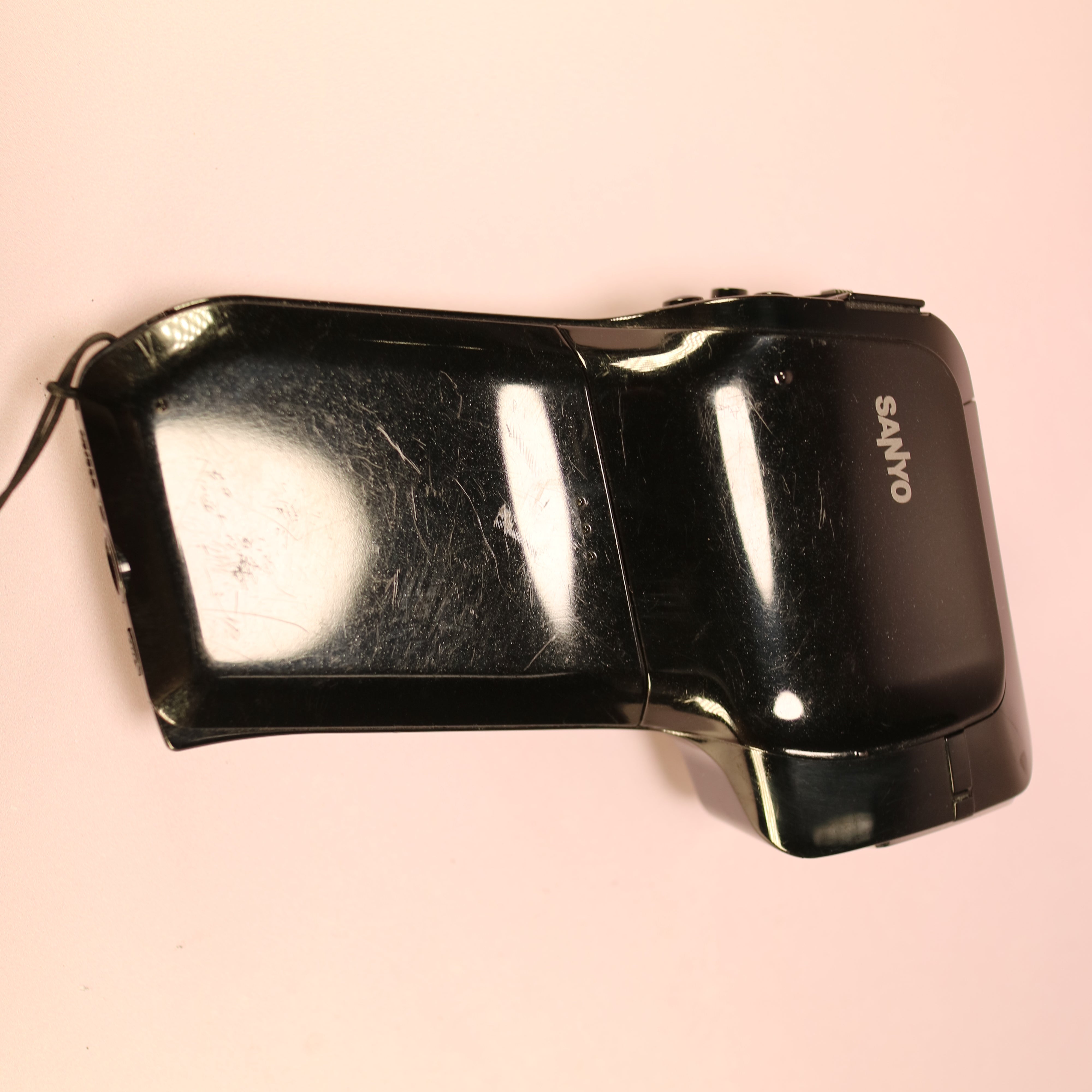 Sanyo Xacti VPC-CG10 10.0MP CMOS FHD Handheld Digital Camcorder