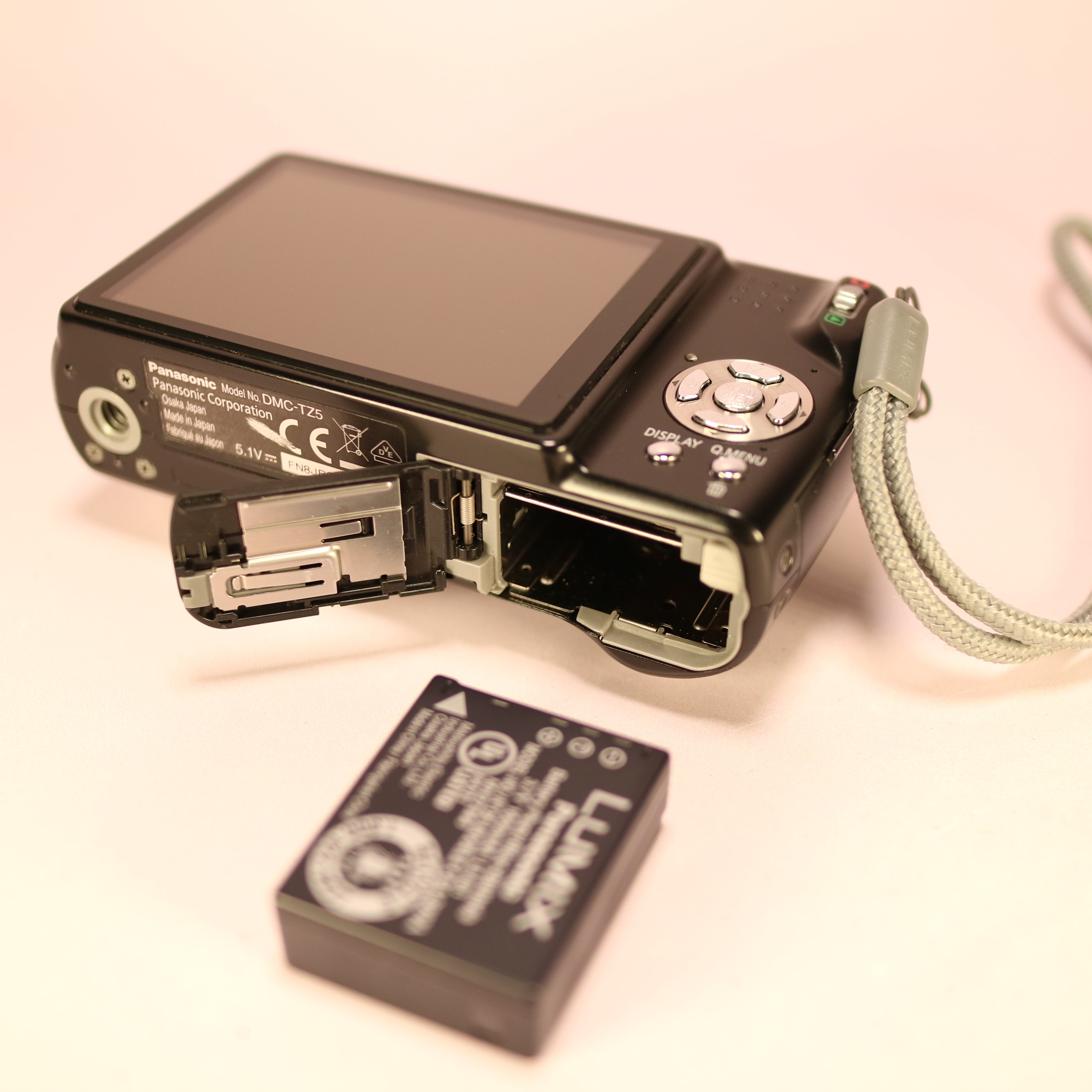 Panasonic Lumix DMC-TZ5 9.1MP CCD Compact Digital Camera