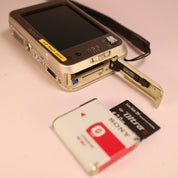 Sony Cyber-shot DSC-N2 10.1MP CCD Compact Digital Camera