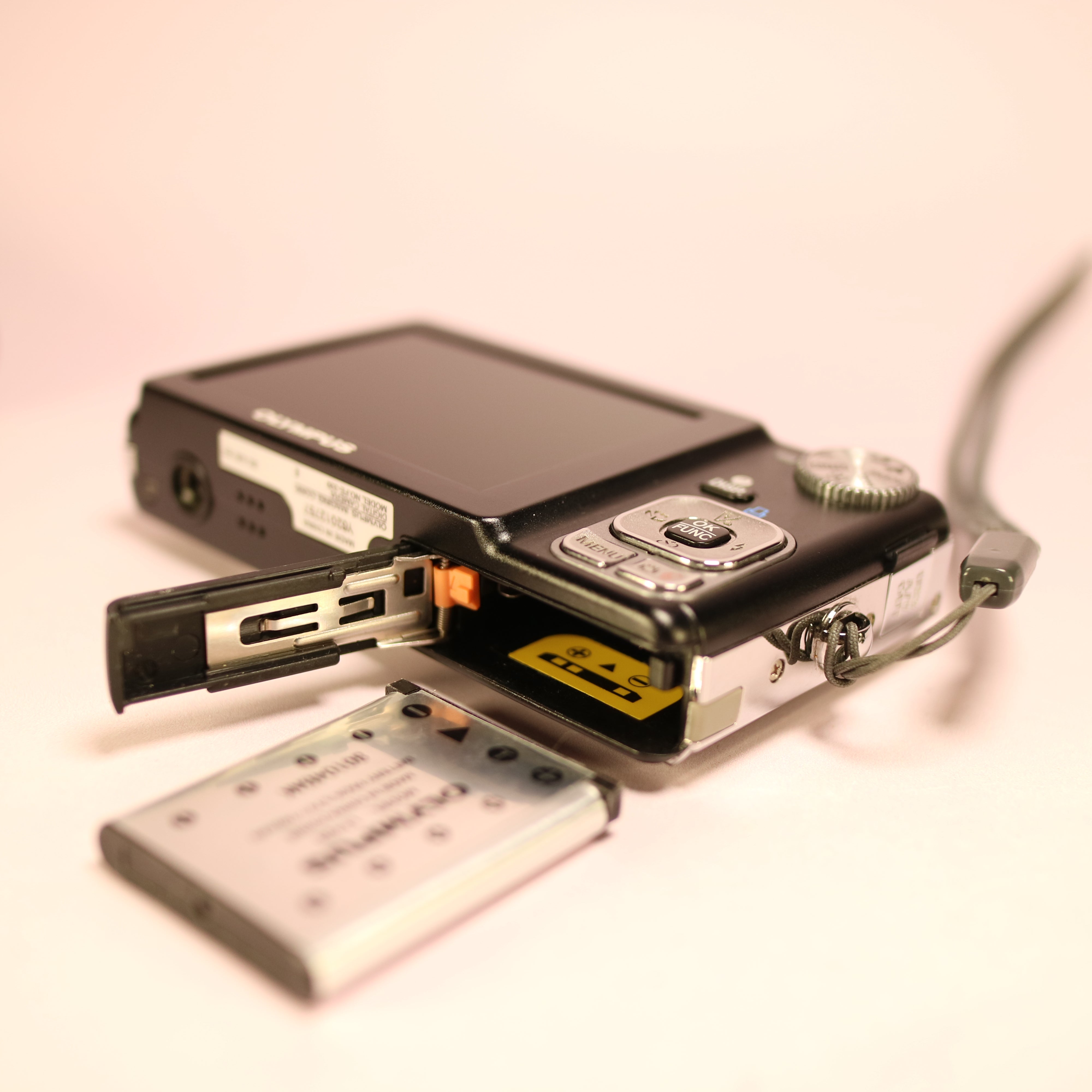 Olympus FE-330 8.0MP CCD Compact Digital Camera