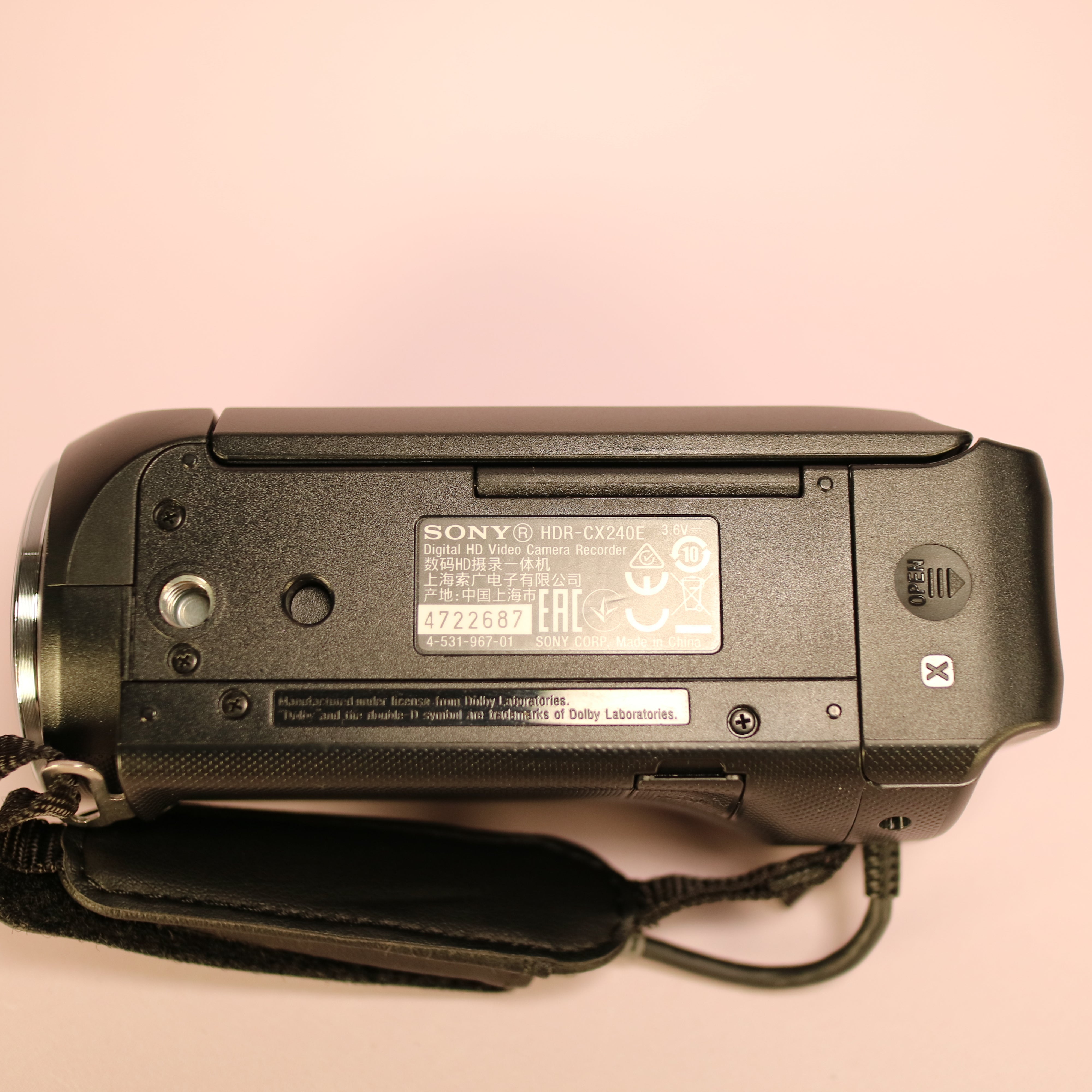 Sony Handycam HDR-CX240E 9.2MP CMOS HD Handheld Digital Camcorder