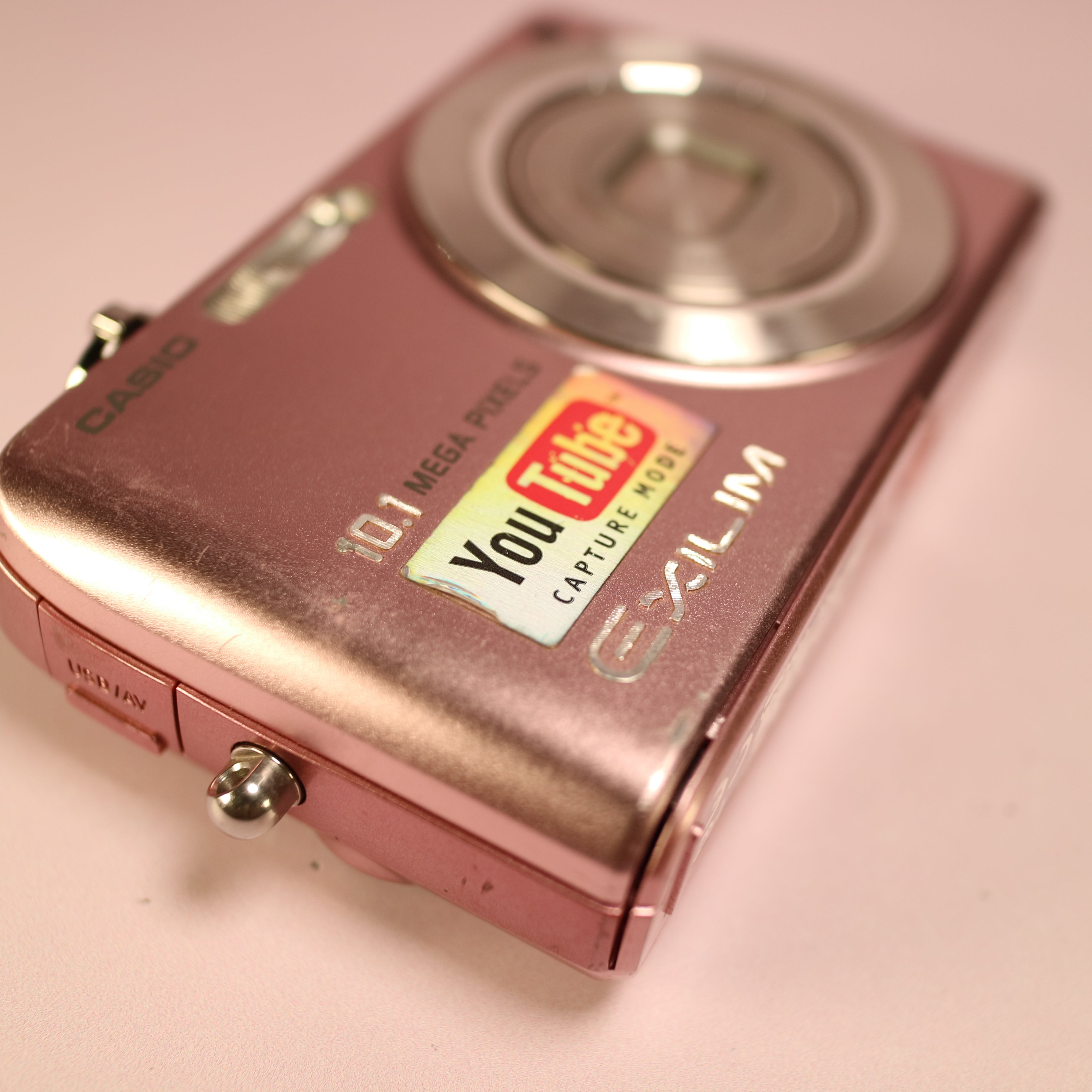 Casio Exilim EX-Z1080 10.1MP CCD Compact Digital Camera