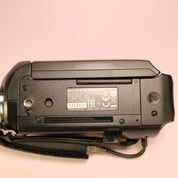 Sony Handycam HDR-PJ240E 9.2MP CMOS HD Handheld Projector Digital Camcorder