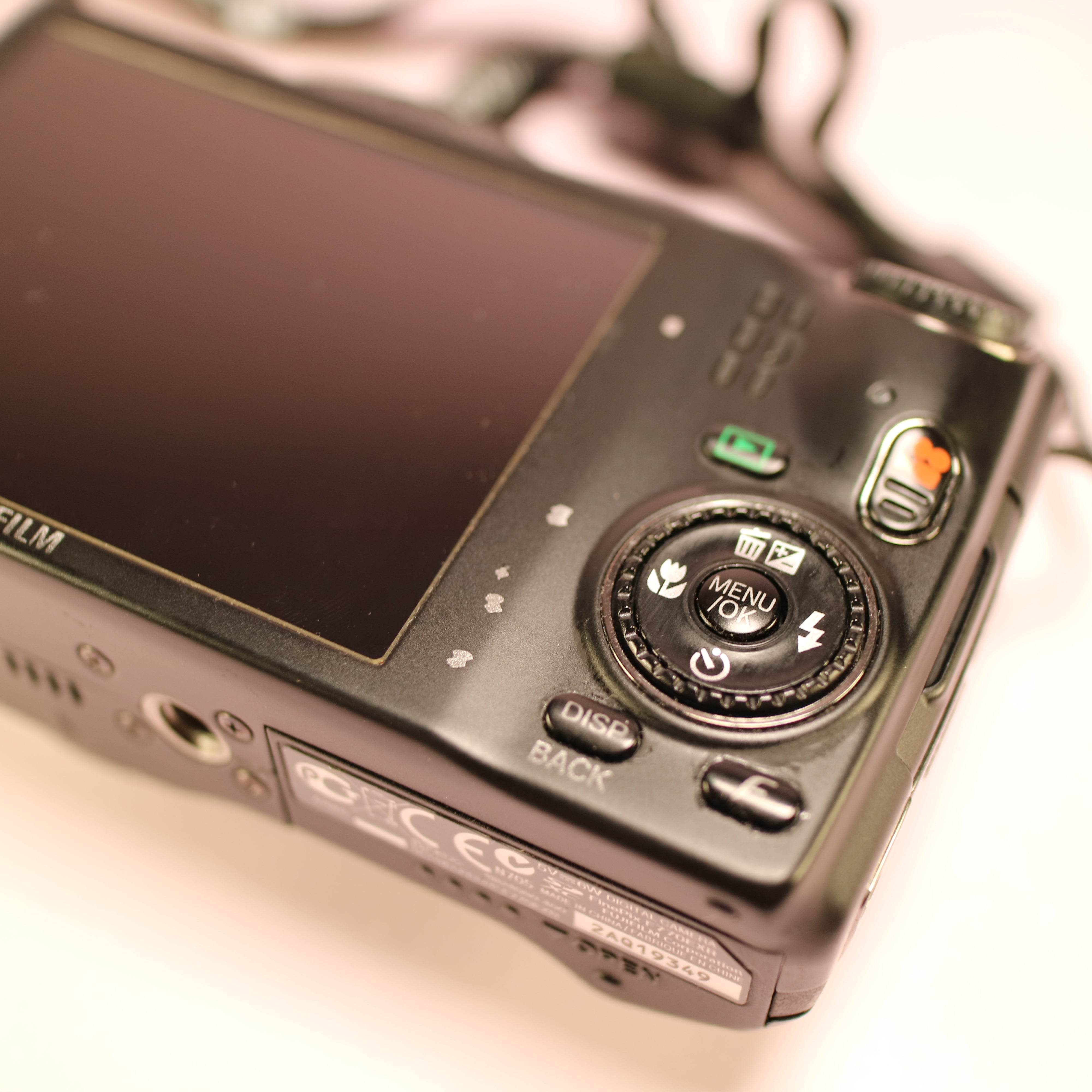 Fujifilm FinePix F770 EXR 16.0MP CMOS Compact Digital Camera