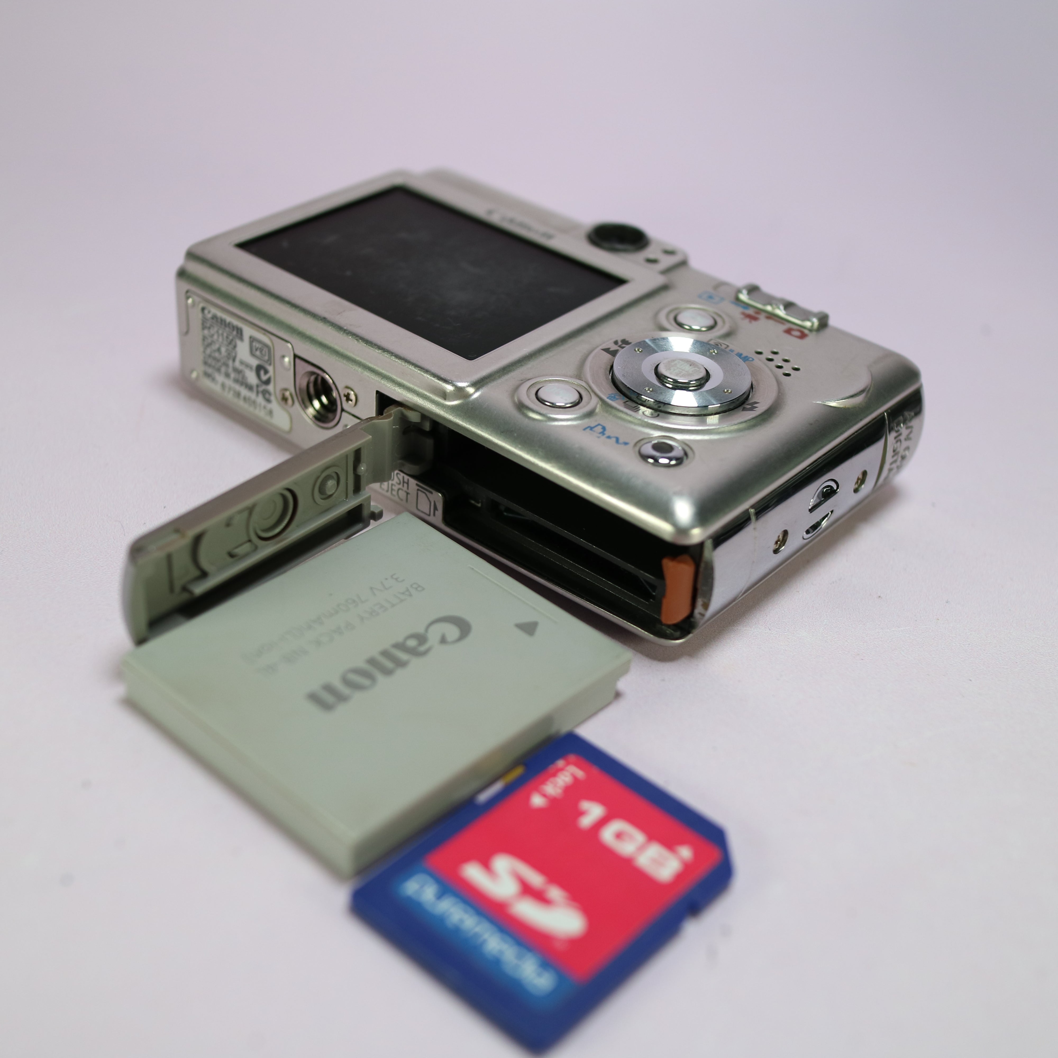 Canon IXUS 50 5.0MP CCD Compact Digital Camera – Digicam Collective
