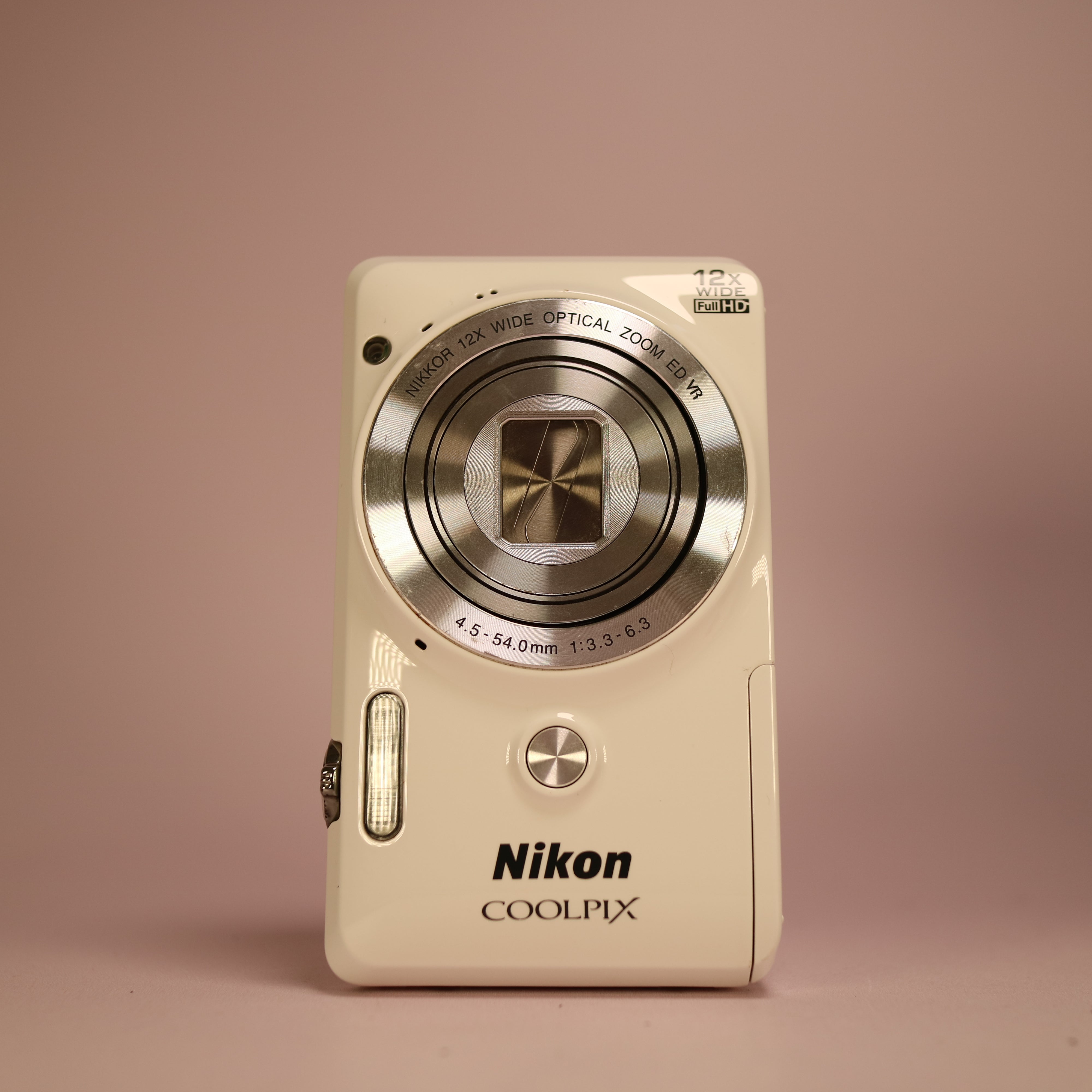 Nikon Coolpix S6900 16.0MP CMOS Flip Screen Compact Digital Camera