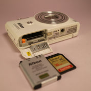 Nikon Coolpix S6900 16.0MP CMOS Flip Screen Compact Digital Camera