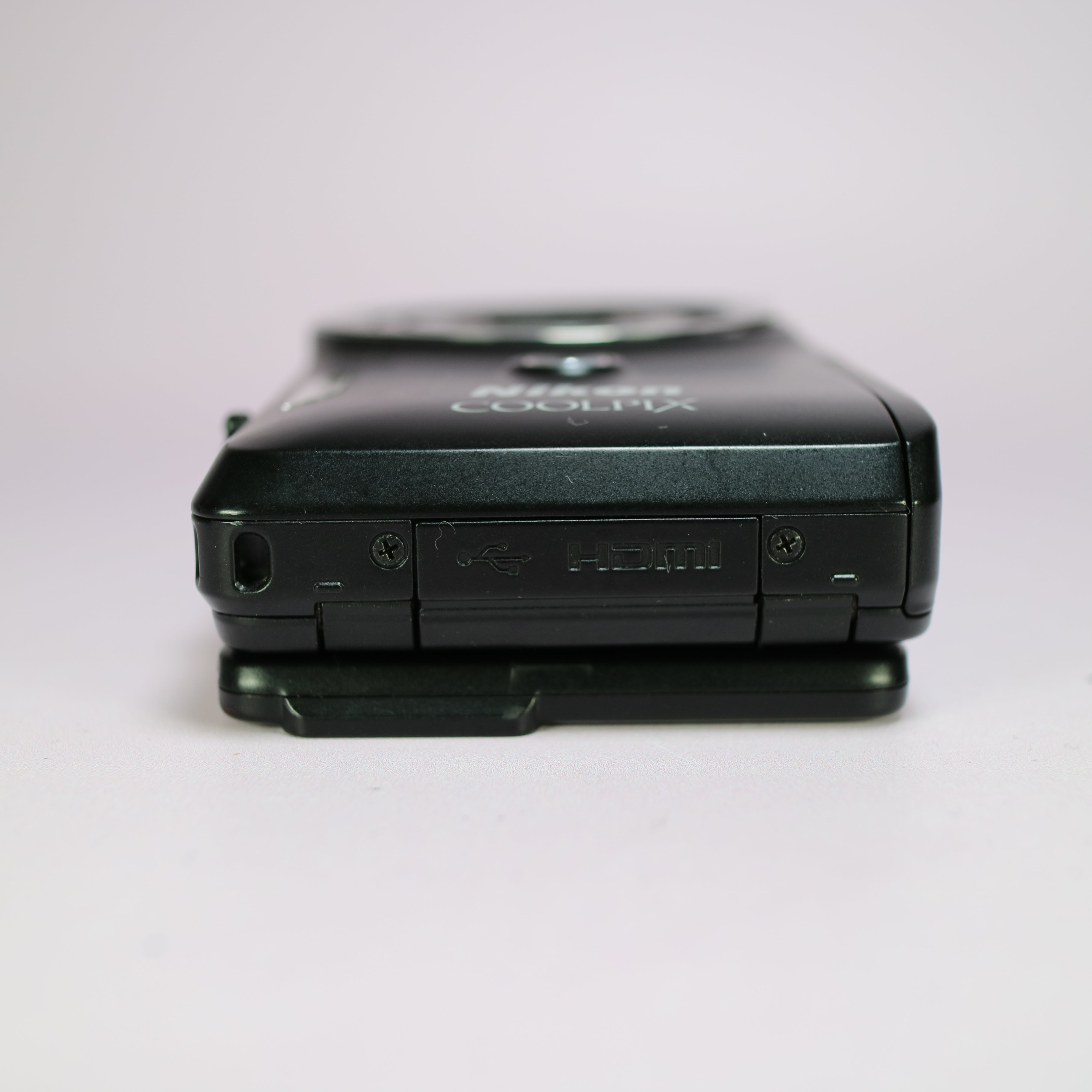 Nikon Coolpix S6900 16.0MP CMOS Flip Screen Compact Digital Camera